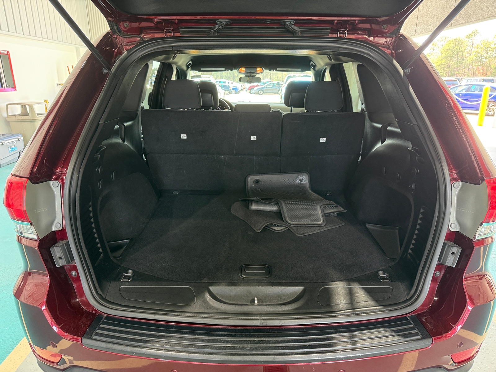 Thumbnail: 2018 Jeep Grand Cherokee - 7