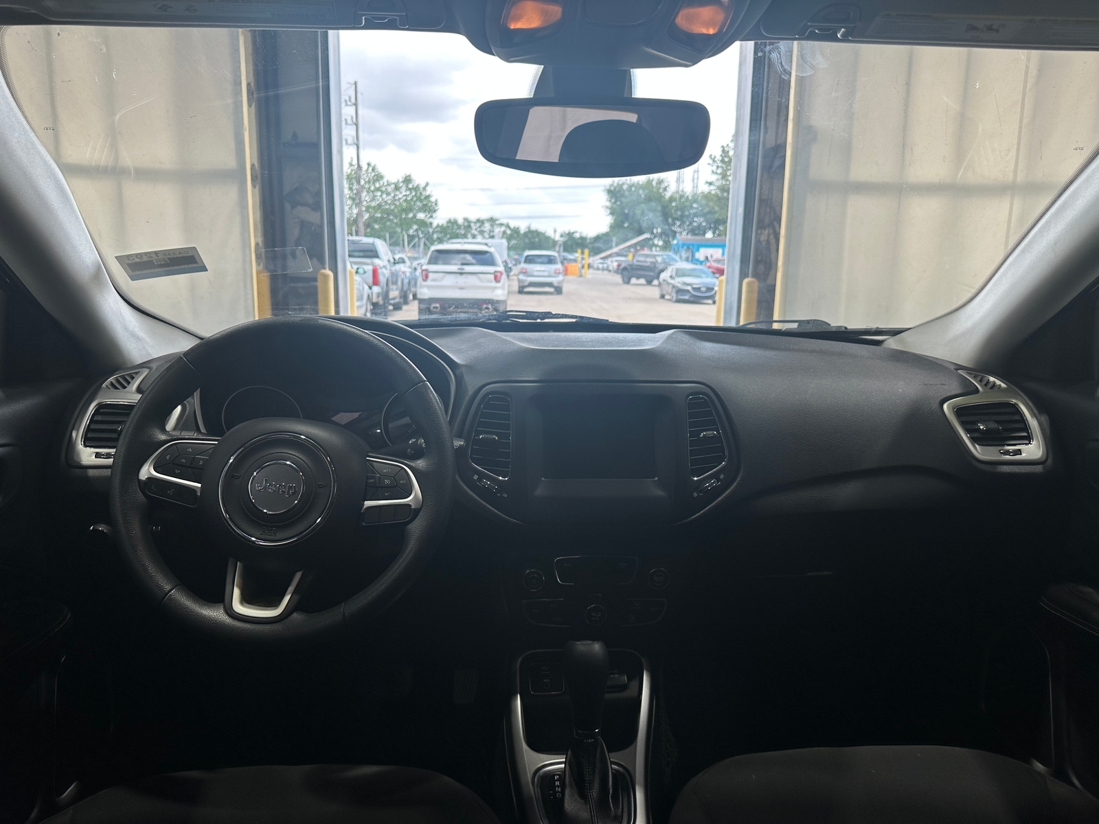 Thumbnail: 2019 Jeep Compass - 3