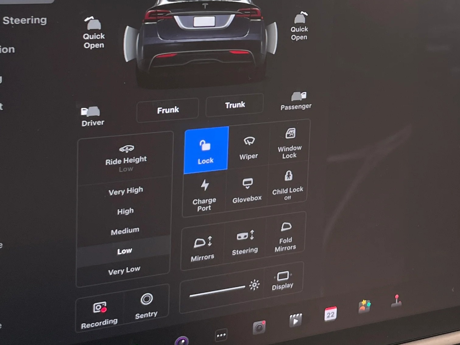 Thumbnail: 2022 Tesla Model X - 3