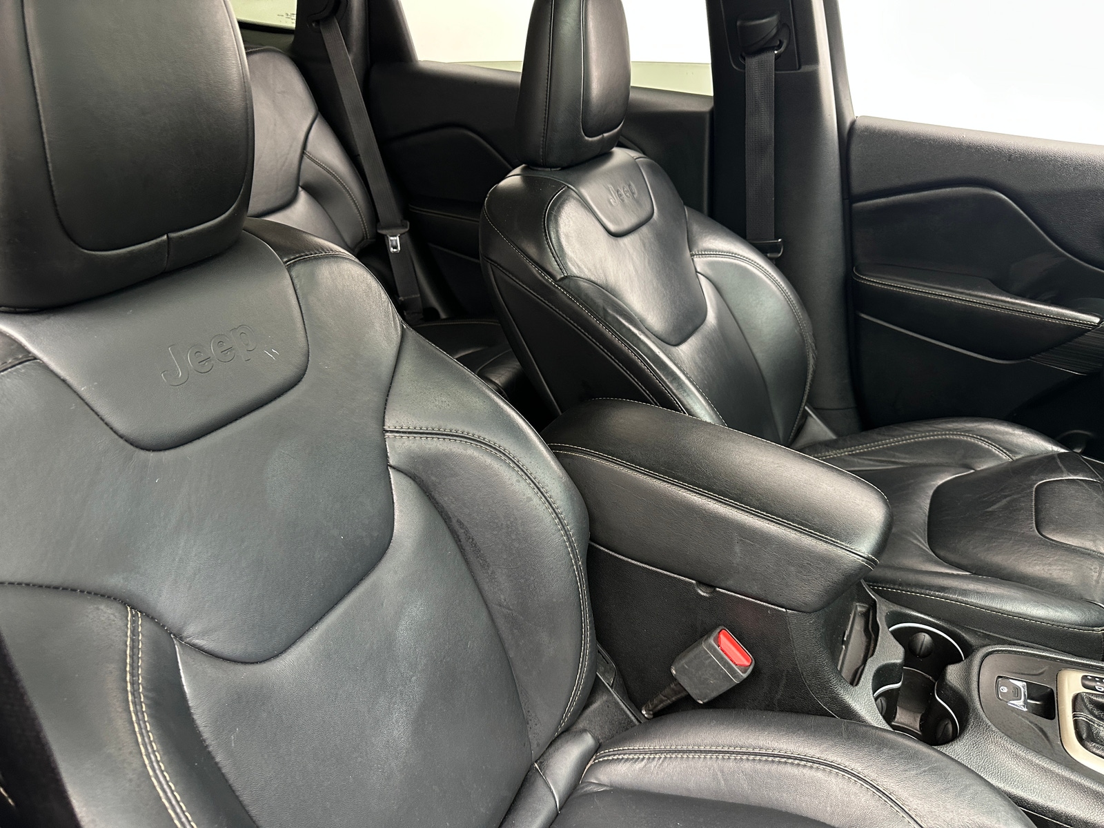 Thumbnail: 2016 Jeep Cherokee - 2