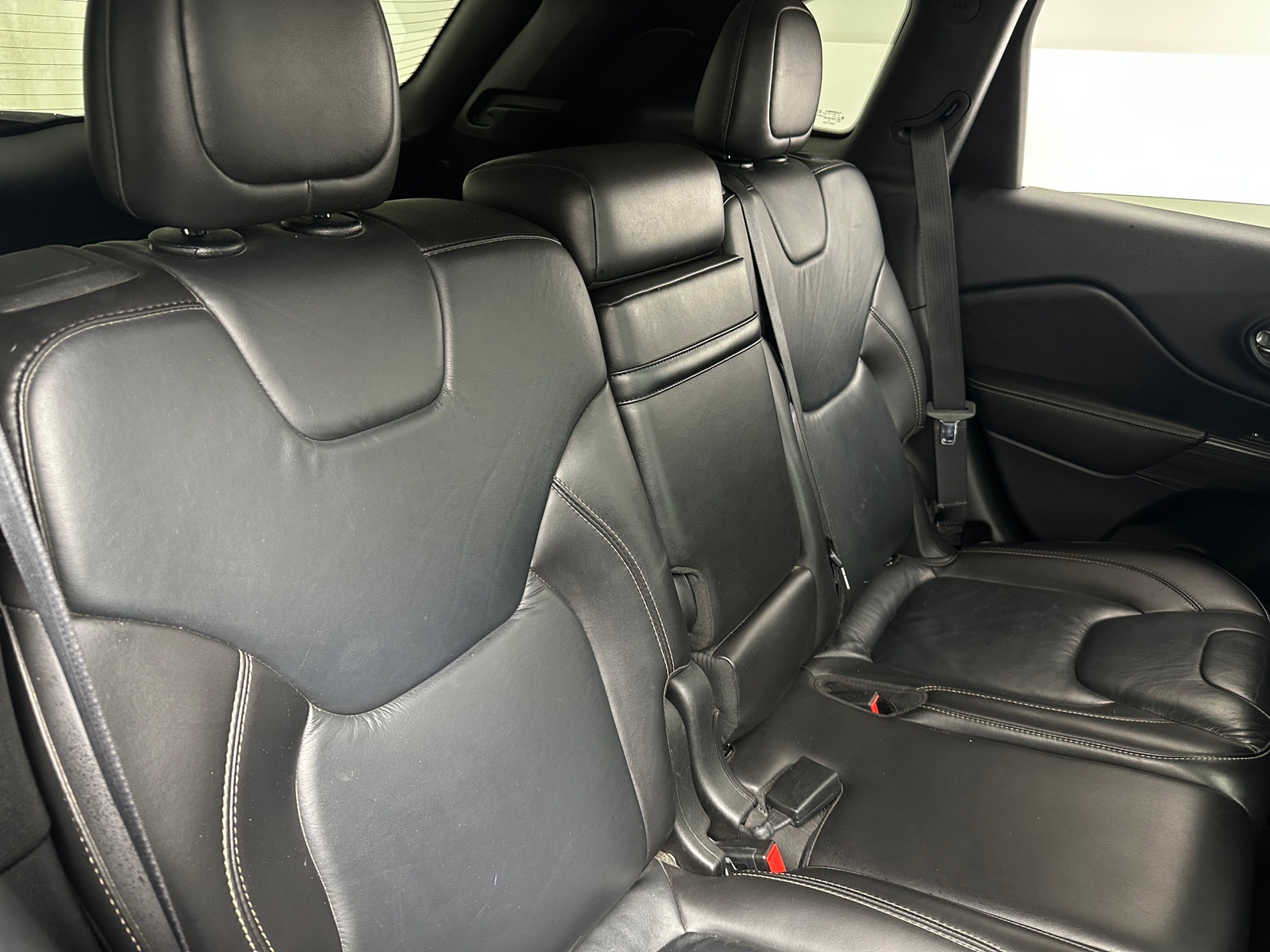 Thumbnail: 2016 Jeep Cherokee - 6