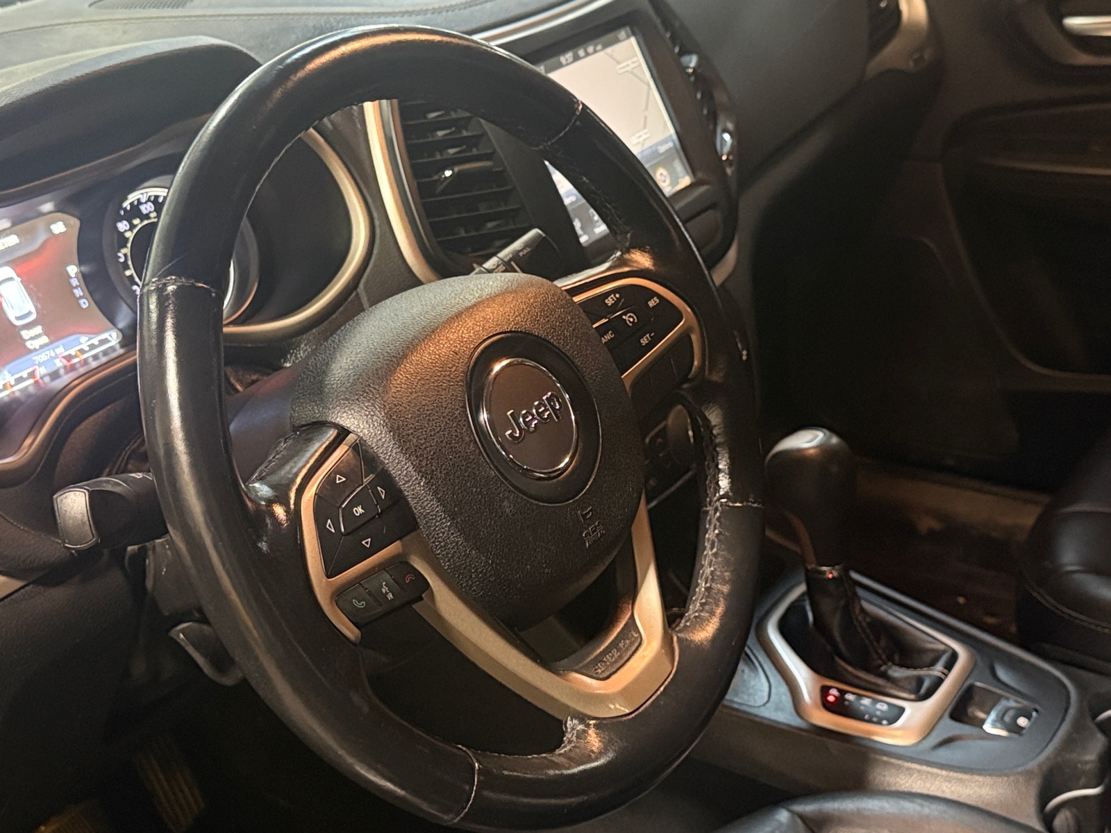 Thumbnail: 2016 Jeep Cherokee - 5