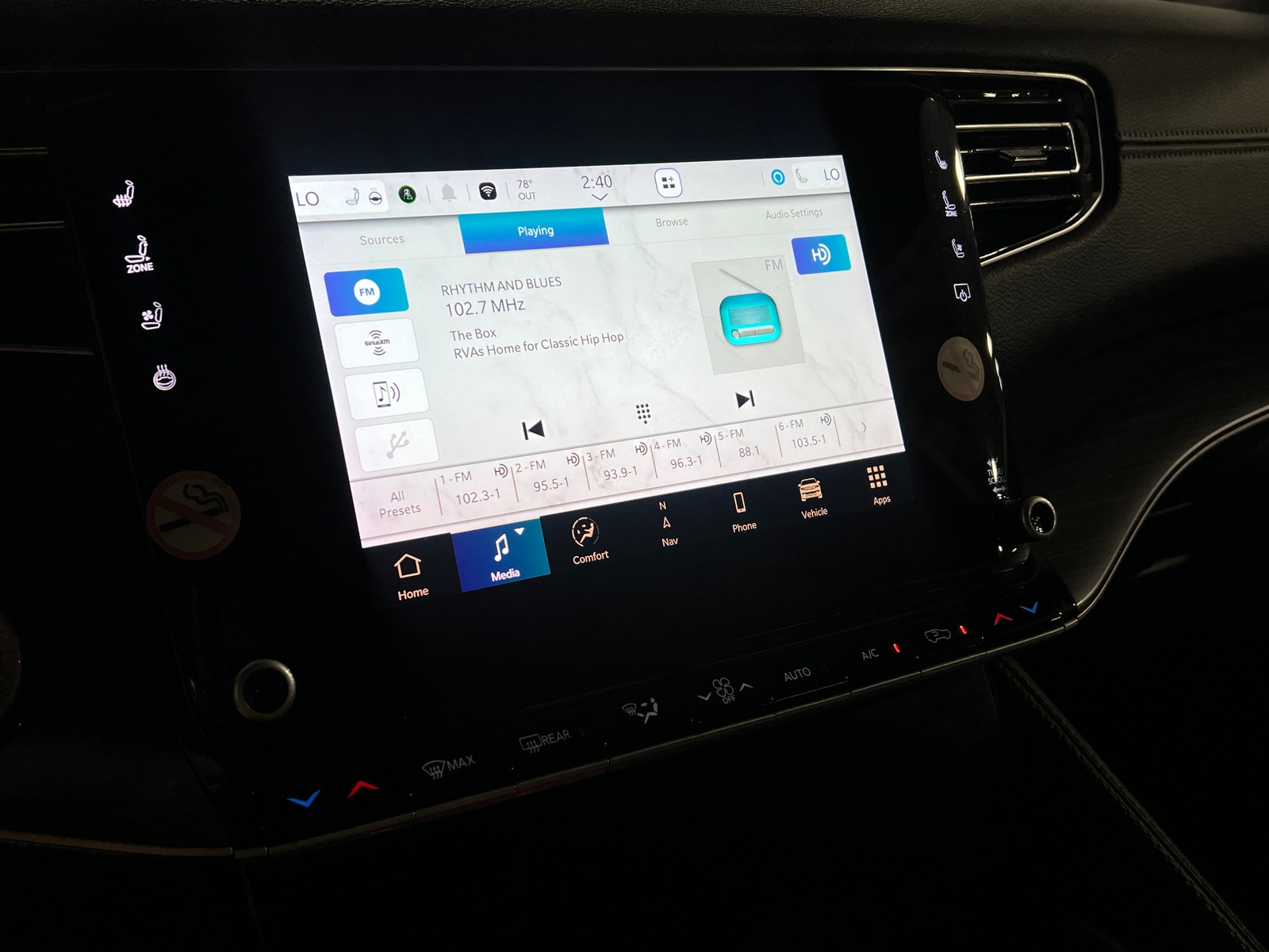 Thumbnail: 2024 Jeep Wagoneer - 3