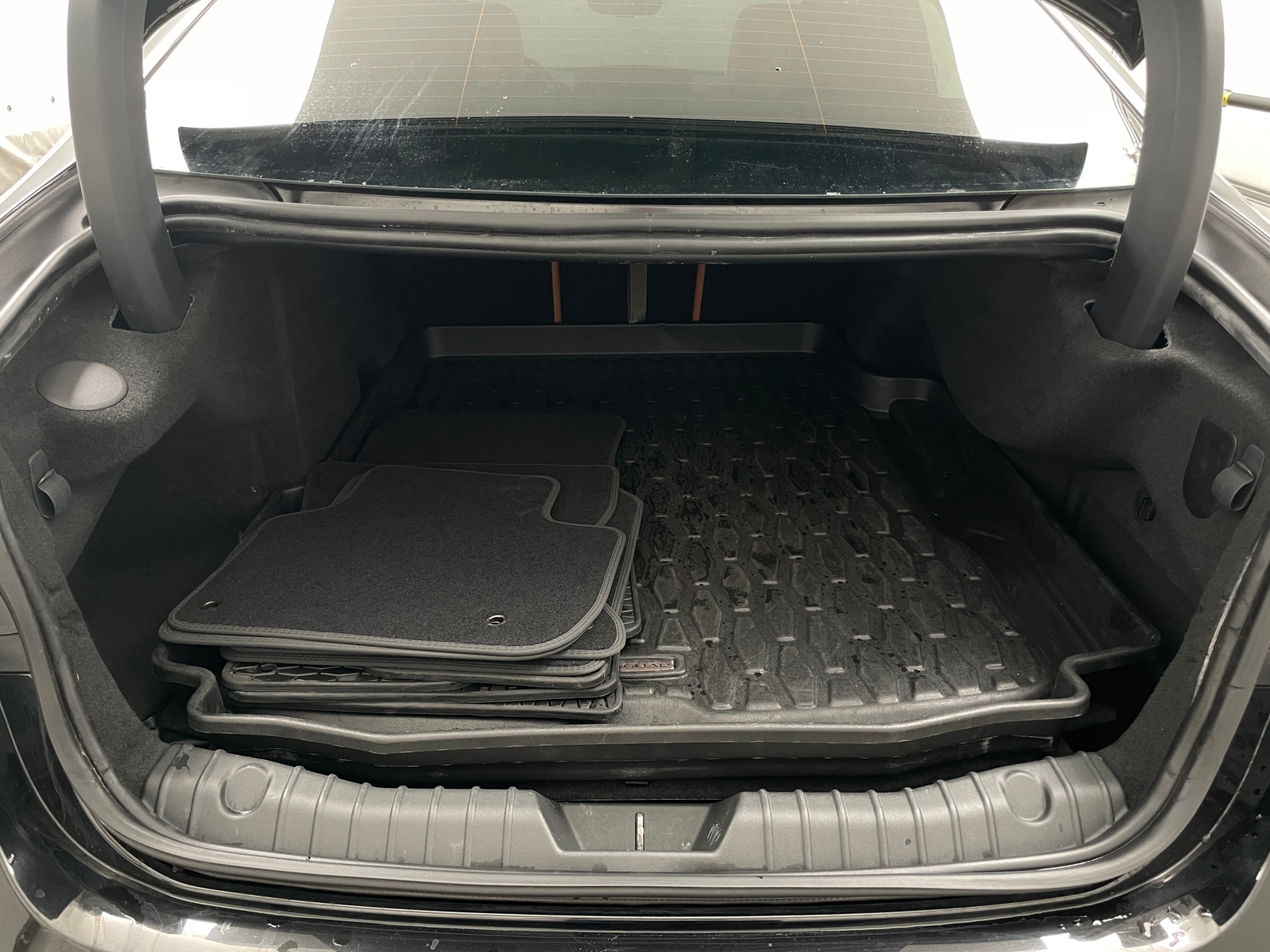 Thumbnail: 2022 Jaguar XF - 6