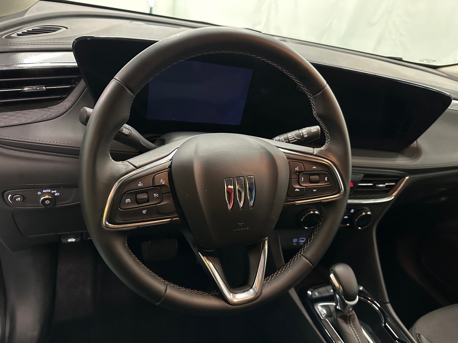 Thumbnail: 2025 Buick Encore GX - 4