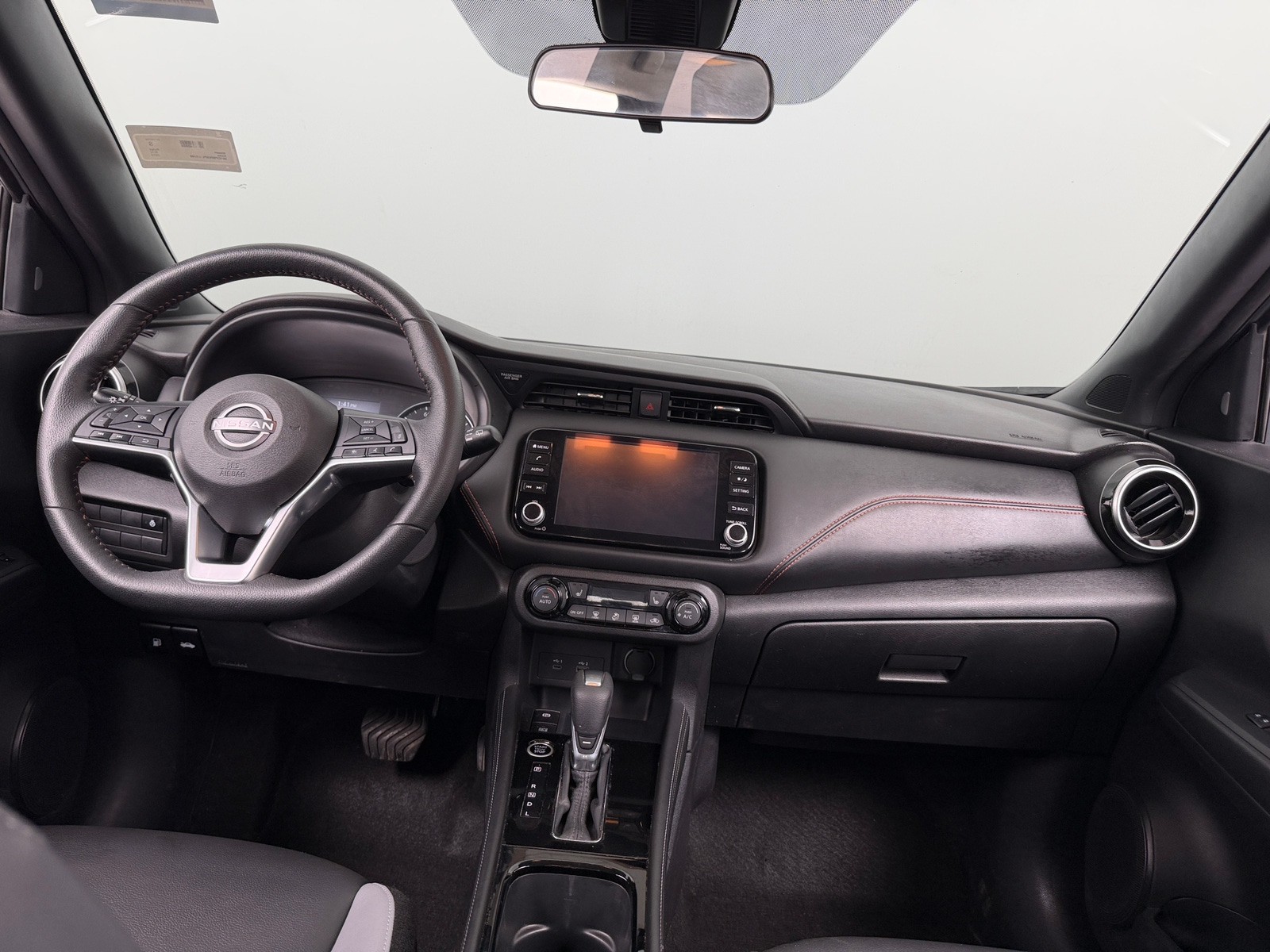 Thumbnail: 2023 Nissan Kicks - 3