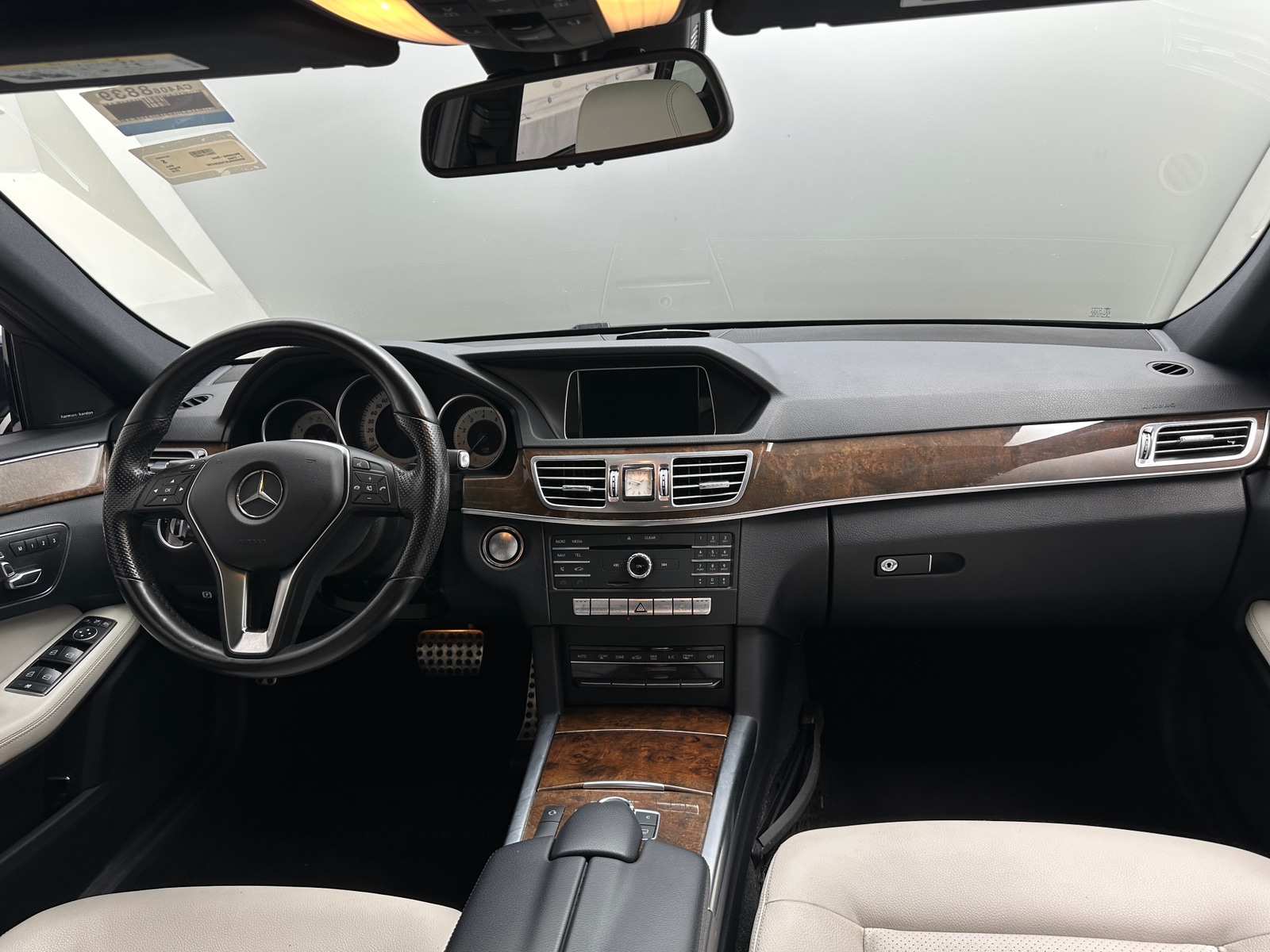 Thumbnail: 2016 Mercedes-Benz E-Class - 3