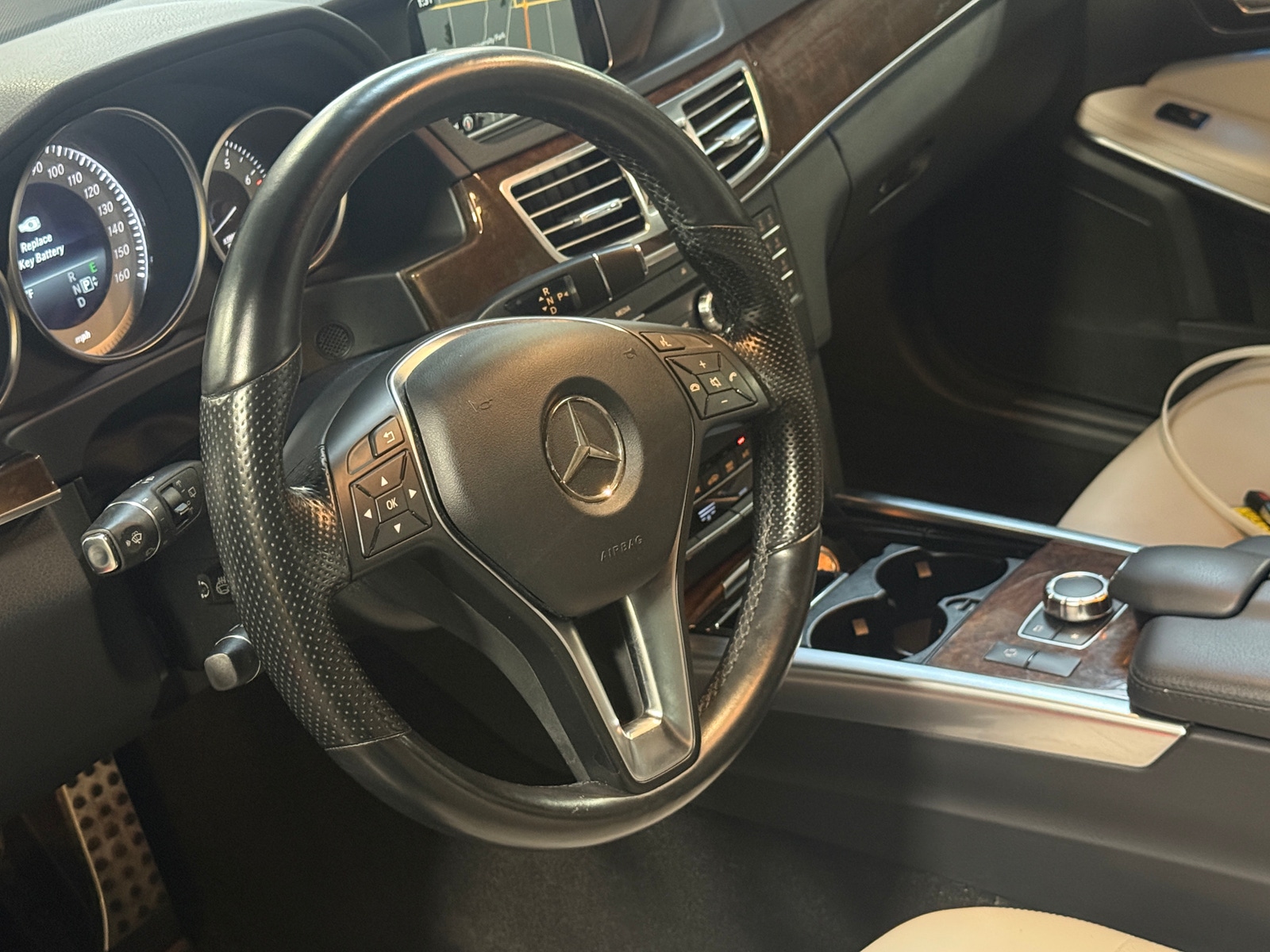 Thumbnail: 2016 Mercedes-Benz E-Class - 5