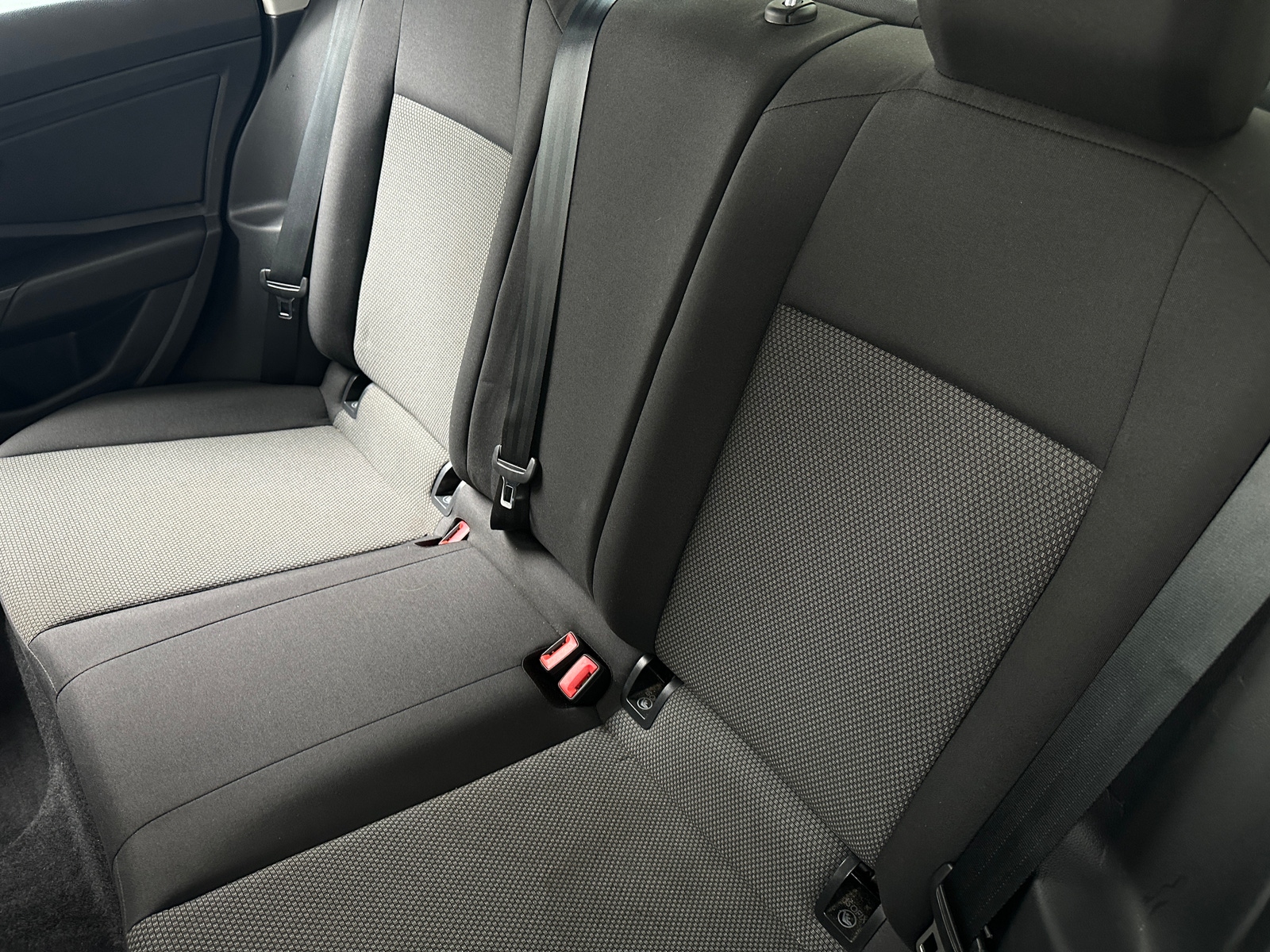 Thumbnail: 2019 Volkswagen Jetta - 6