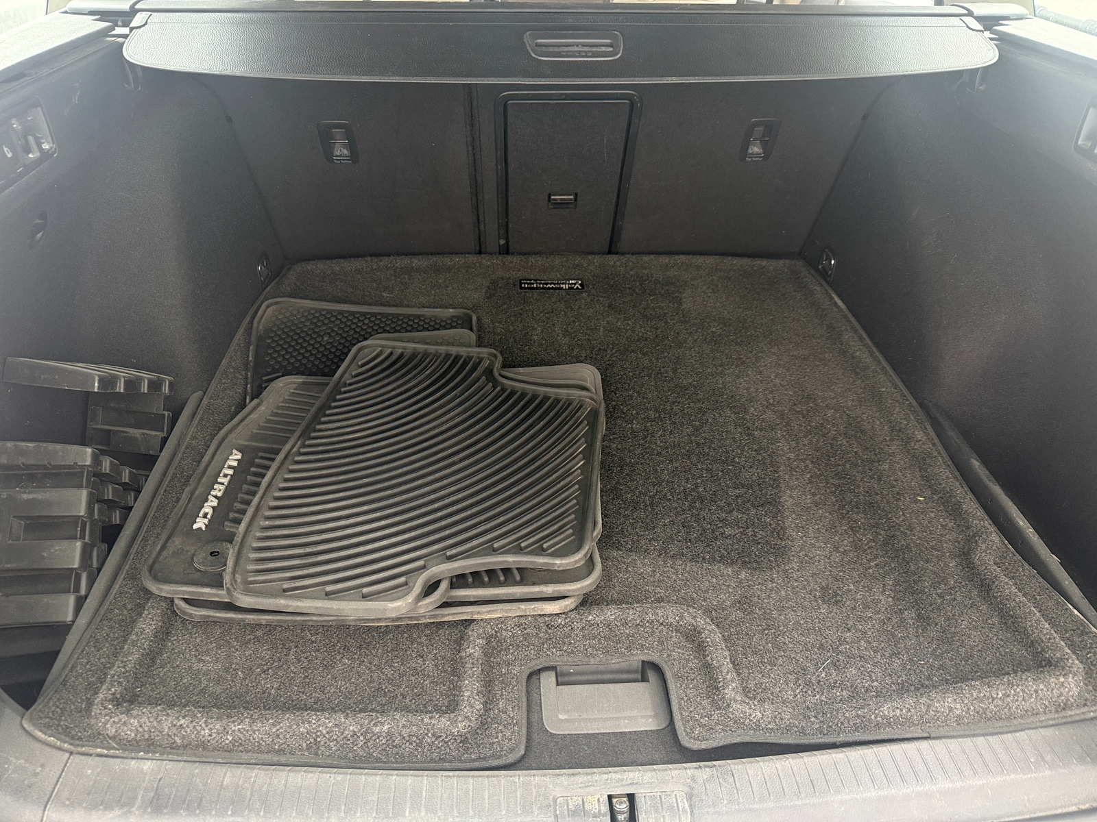 Thumbnail: 2019 Volkswagen Golf - 6