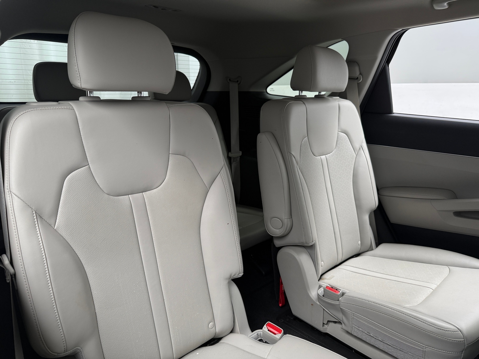 Thumbnail: 2023 Kia Sorento - 5