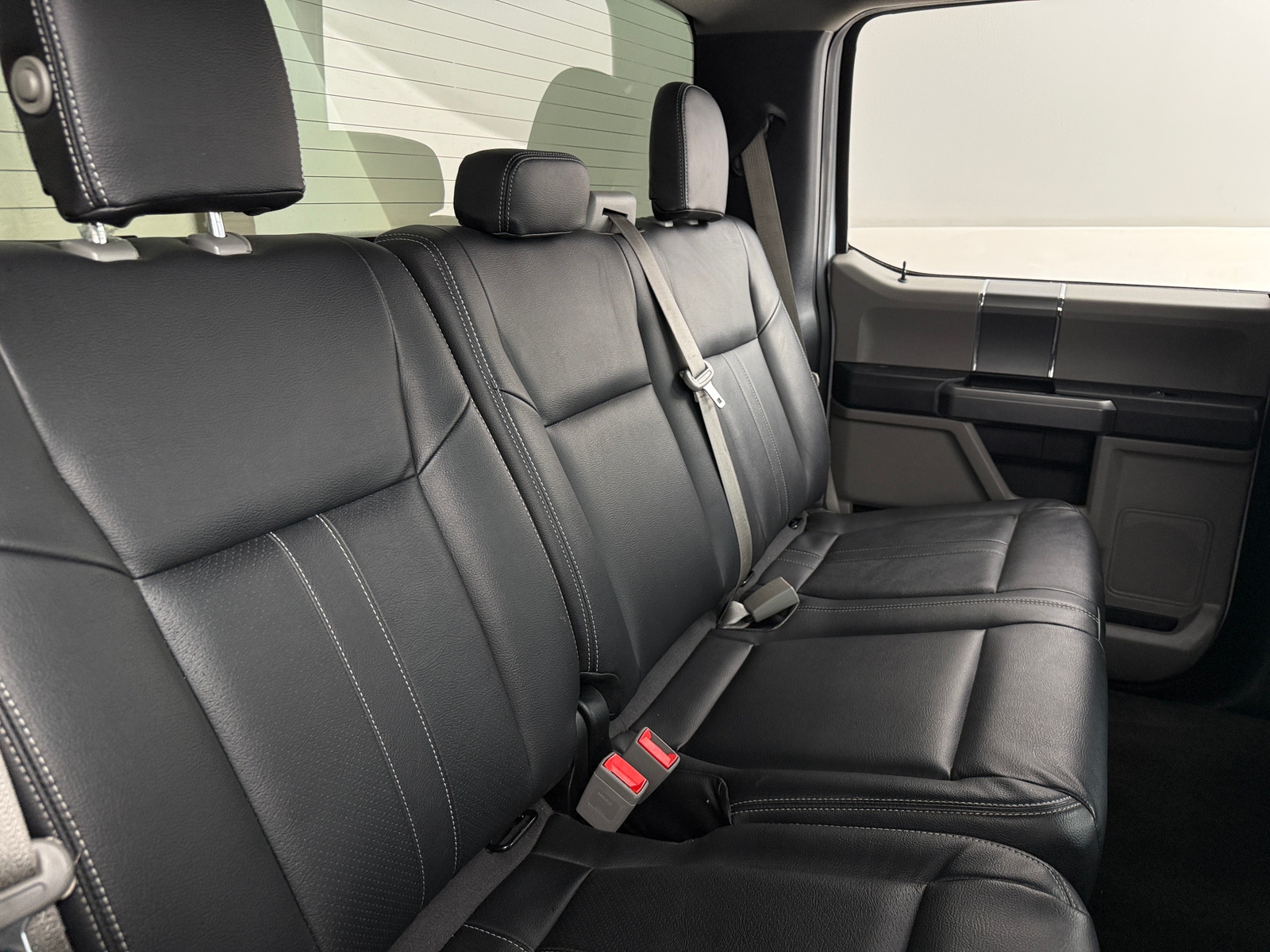 Thumbnail: 2019 Ford Econoline - 6