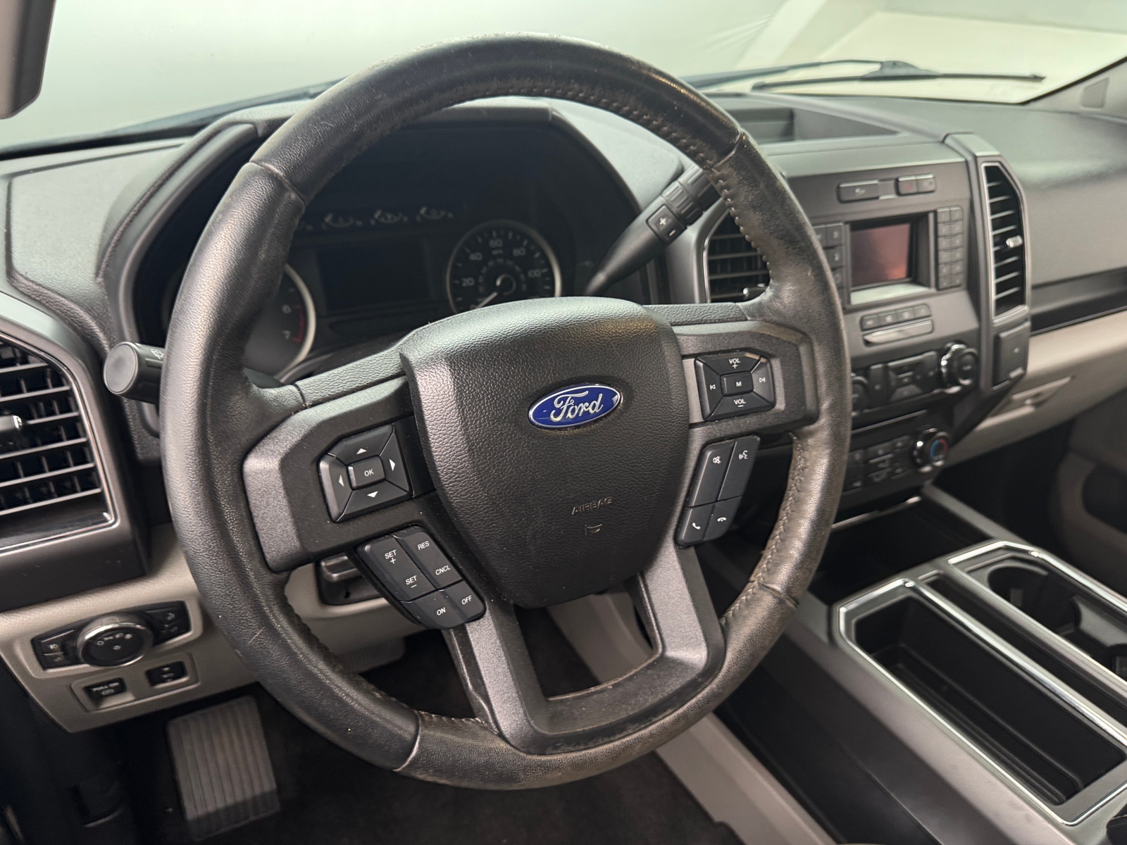 Thumbnail: 2018 Ford Econoline - 5