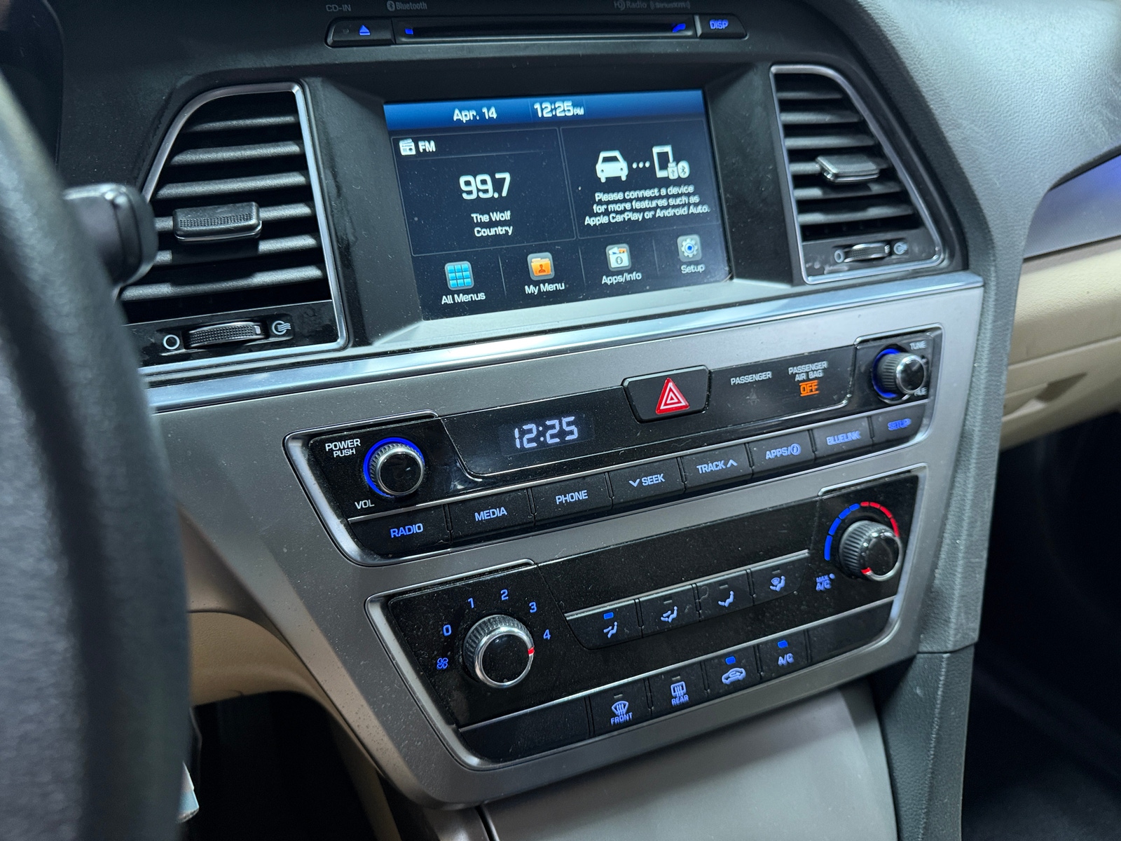 Thumbnail: 2016 Hyundai Sonata - 4