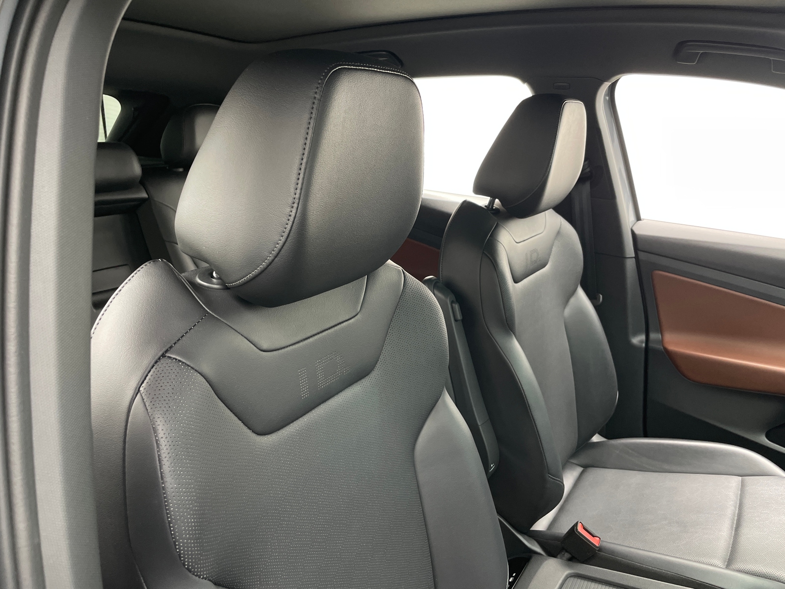 Thumbnail: 2021 Volkswagen ID.4 - 2