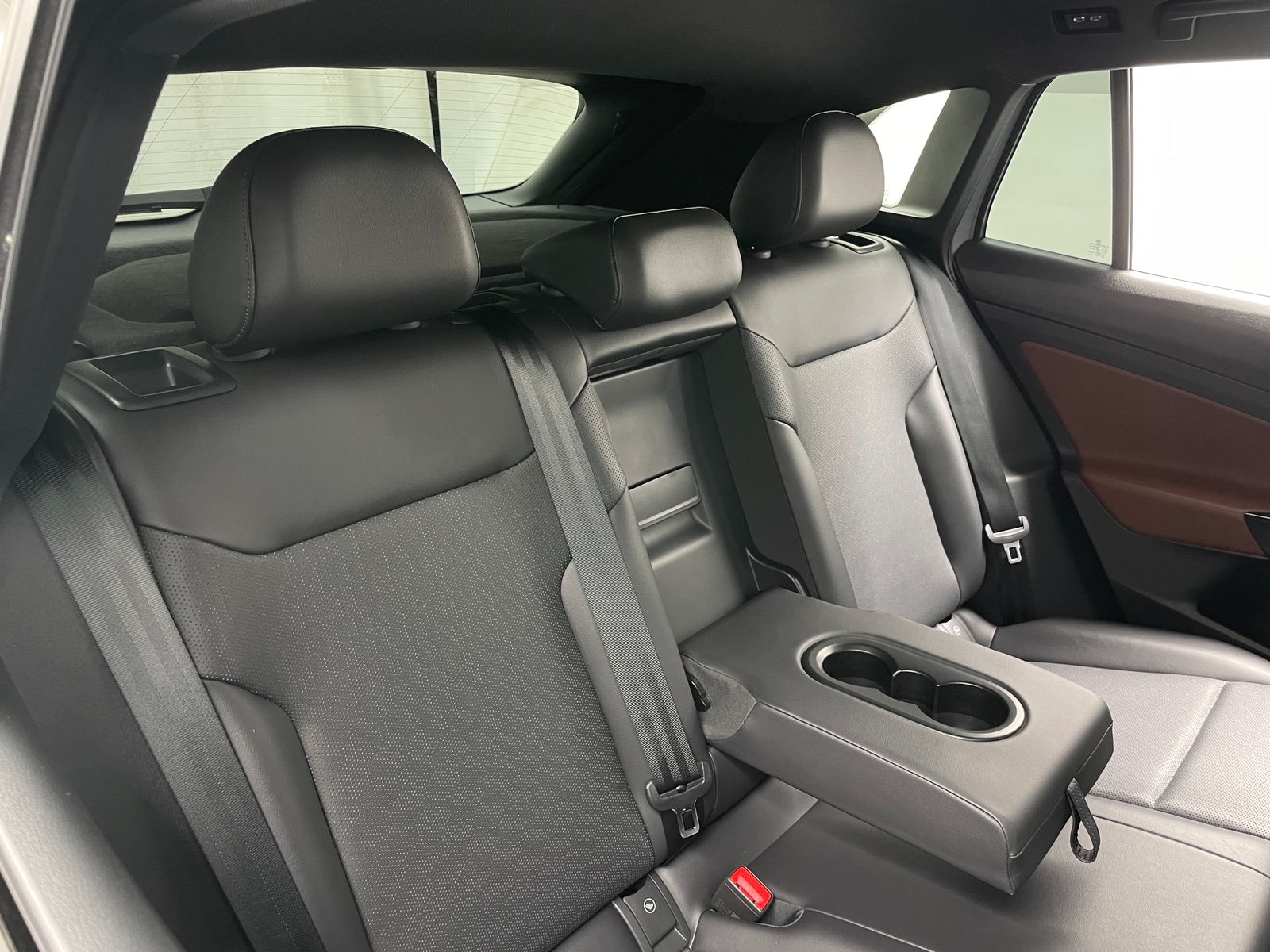 Thumbnail: 2021 Volkswagen ID.4 - 6