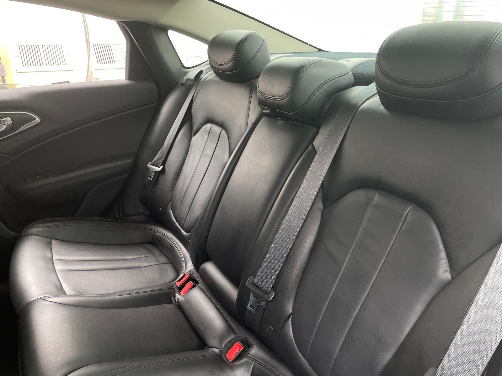 Thumbnail: 2015 Chrysler 200 - 5