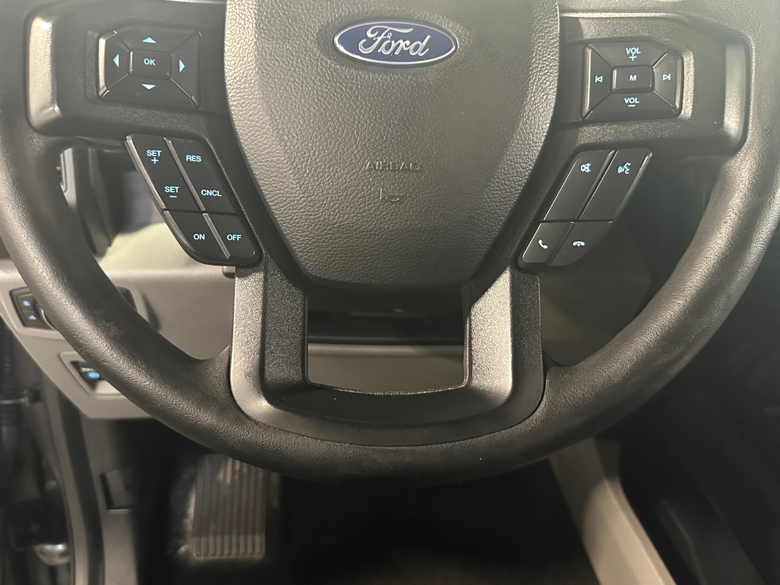 Thumbnail: 2020 Ford Econoline - 5