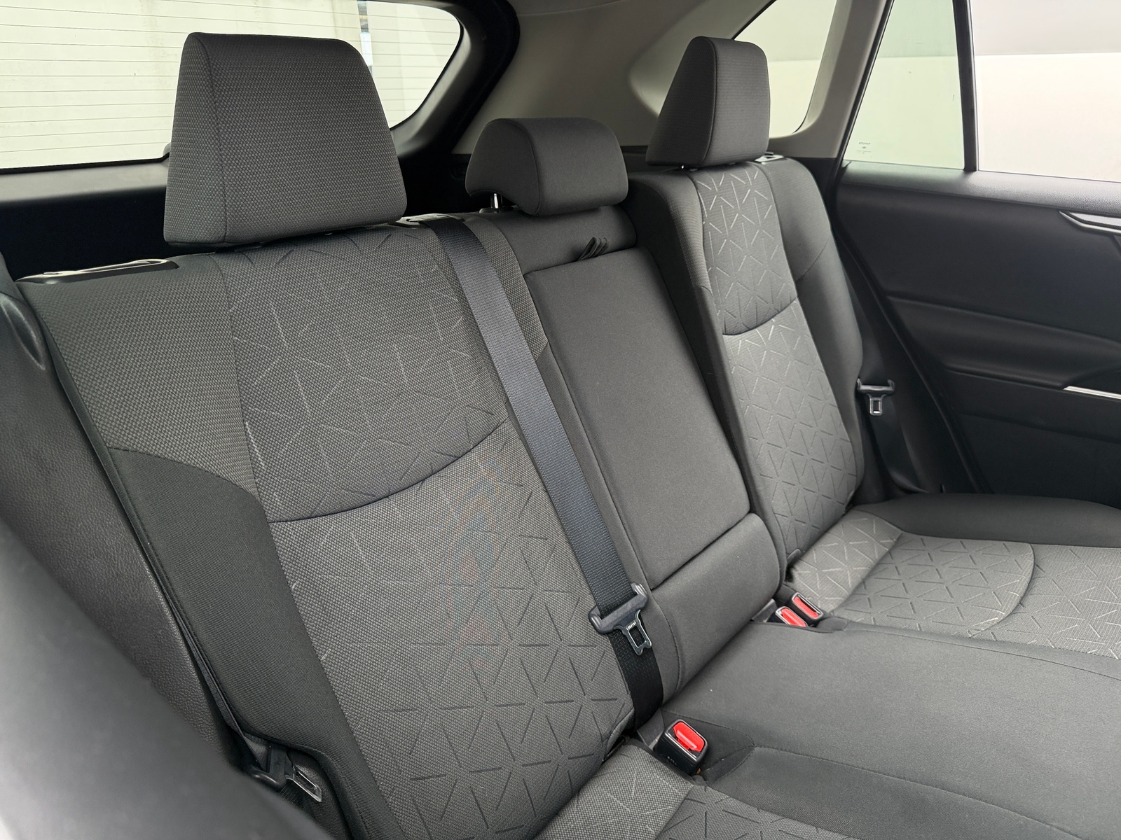 Thumbnail: 2021 Toyota RAV4 - 6