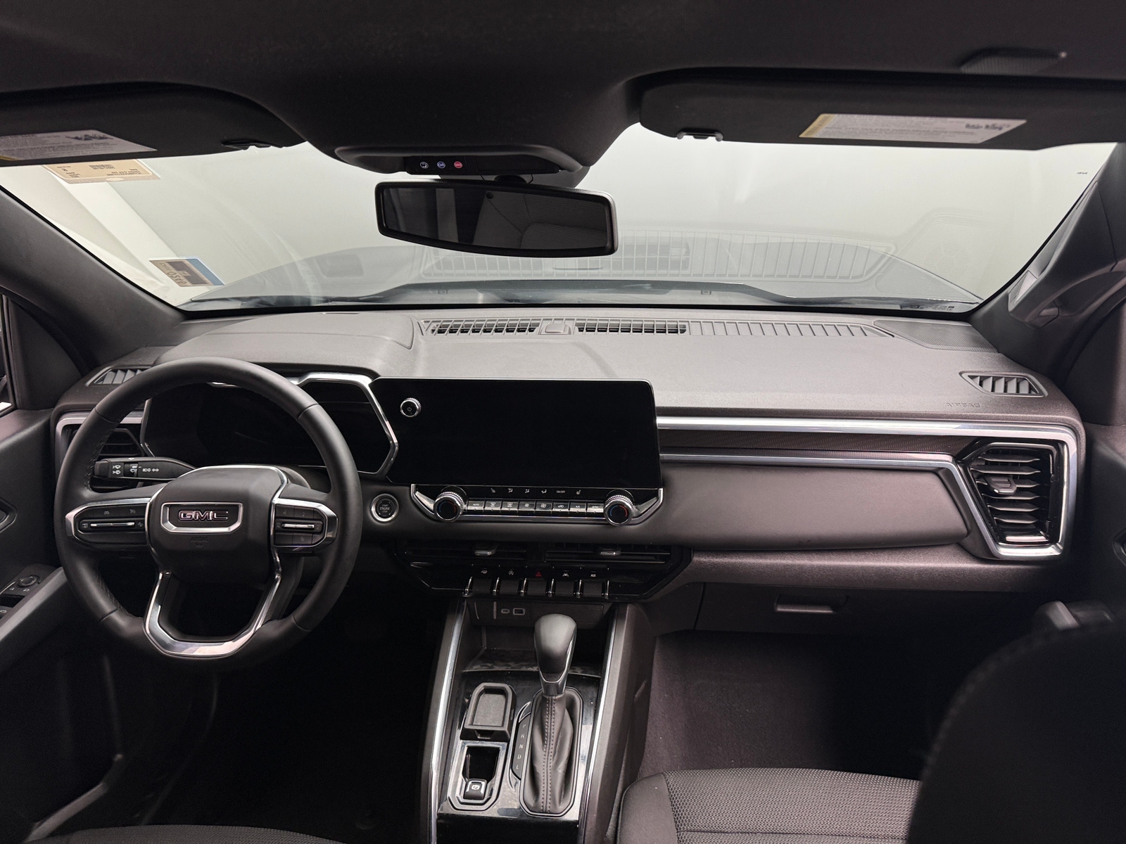 Thumbnail: 2024 GMC Canyon - 3