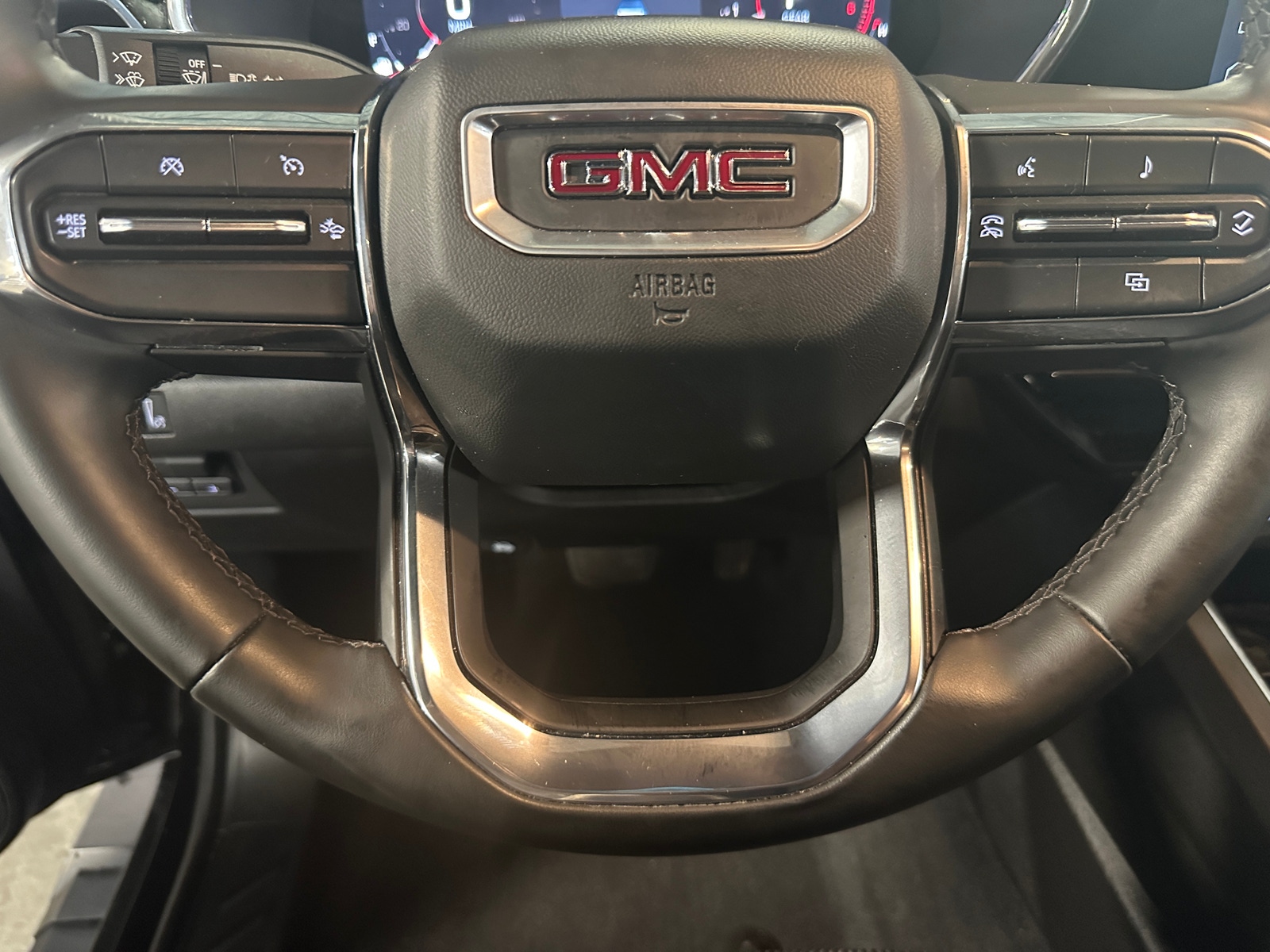 Thumbnail: 2024 GMC Canyon - 5