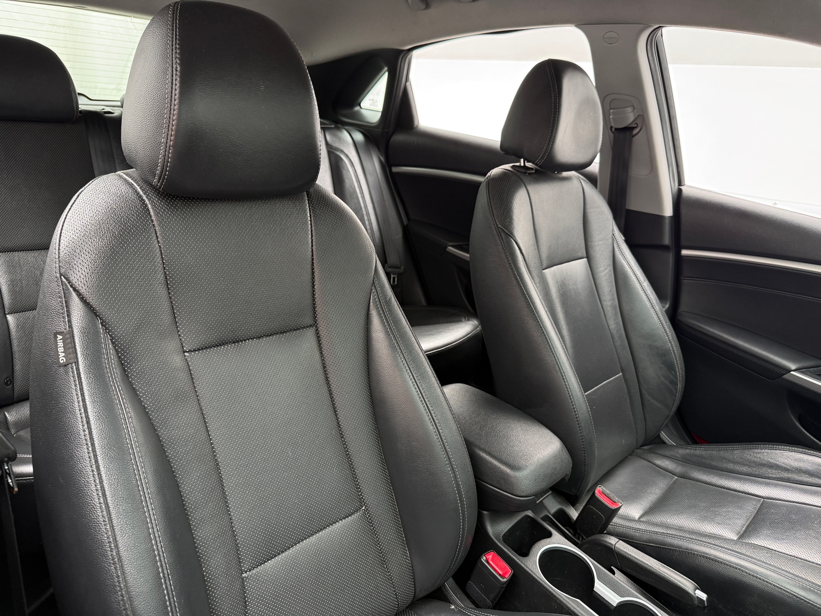 Thumbnail: 2014 Hyundai Elantra - 2