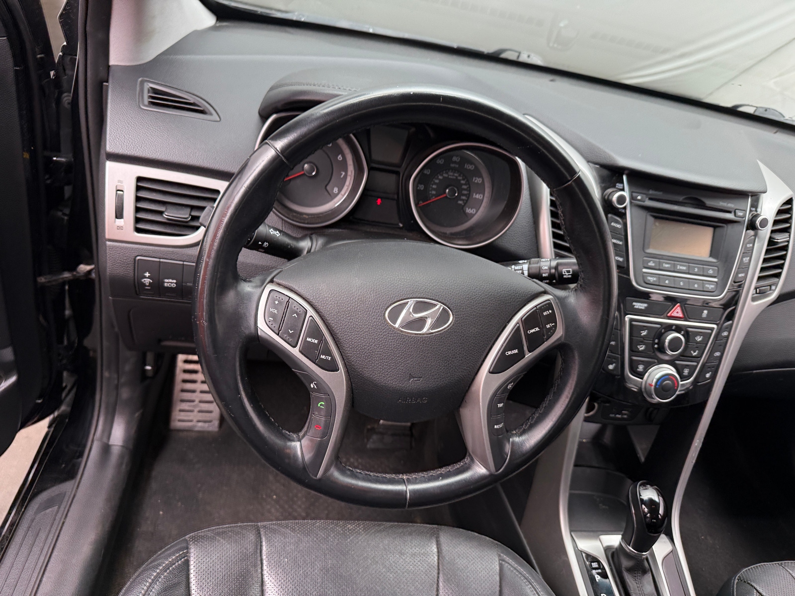 Thumbnail: 2014 Hyundai Elantra - 5