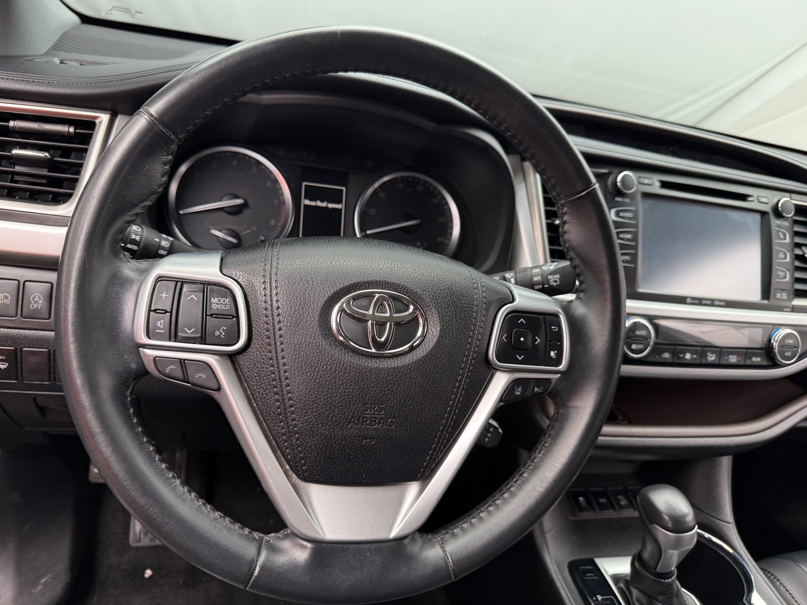 Thumbnail: 2019 Toyota Highlander - 4