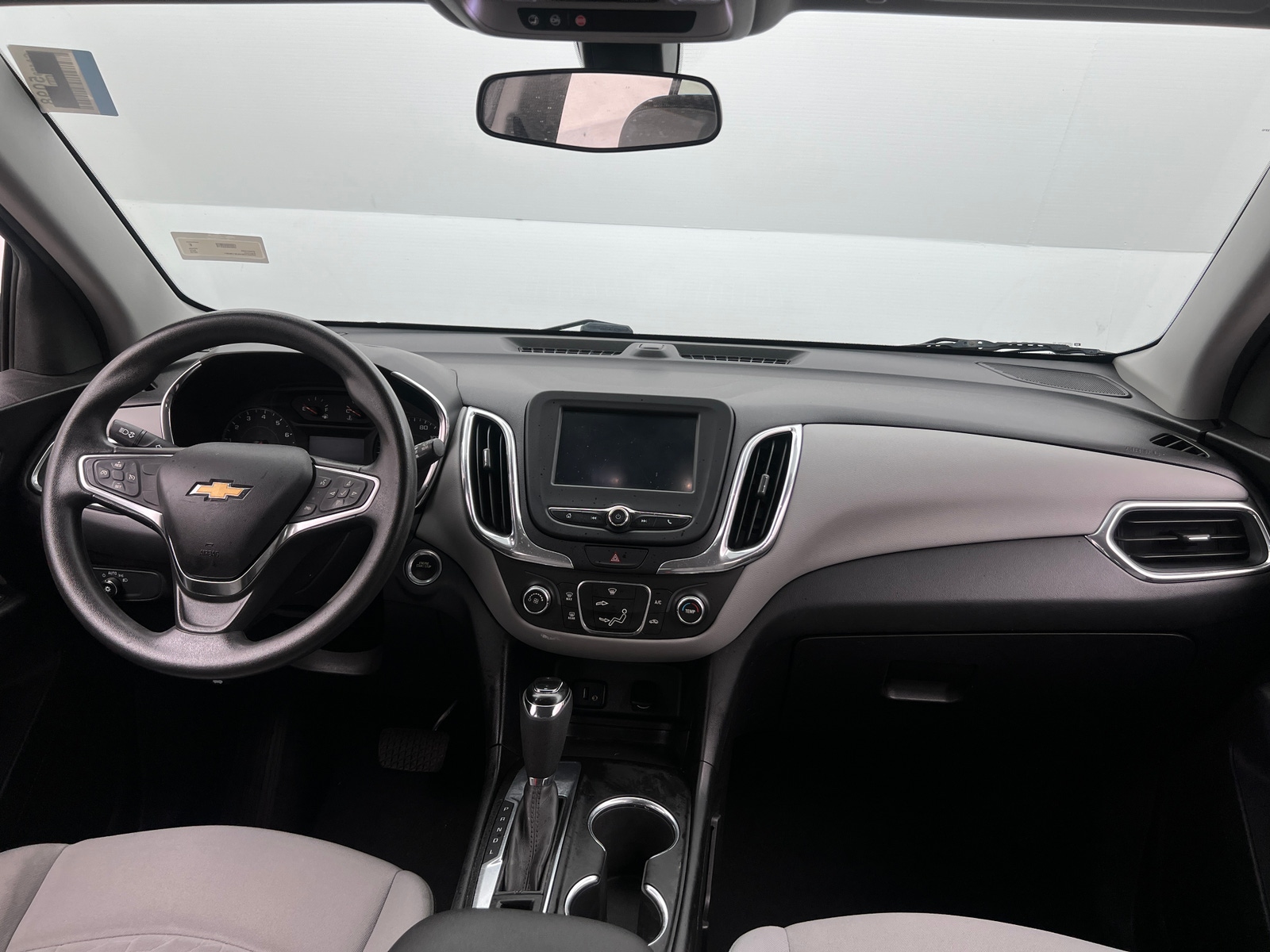 Thumbnail: 2018 Chevrolet Equinox - 3