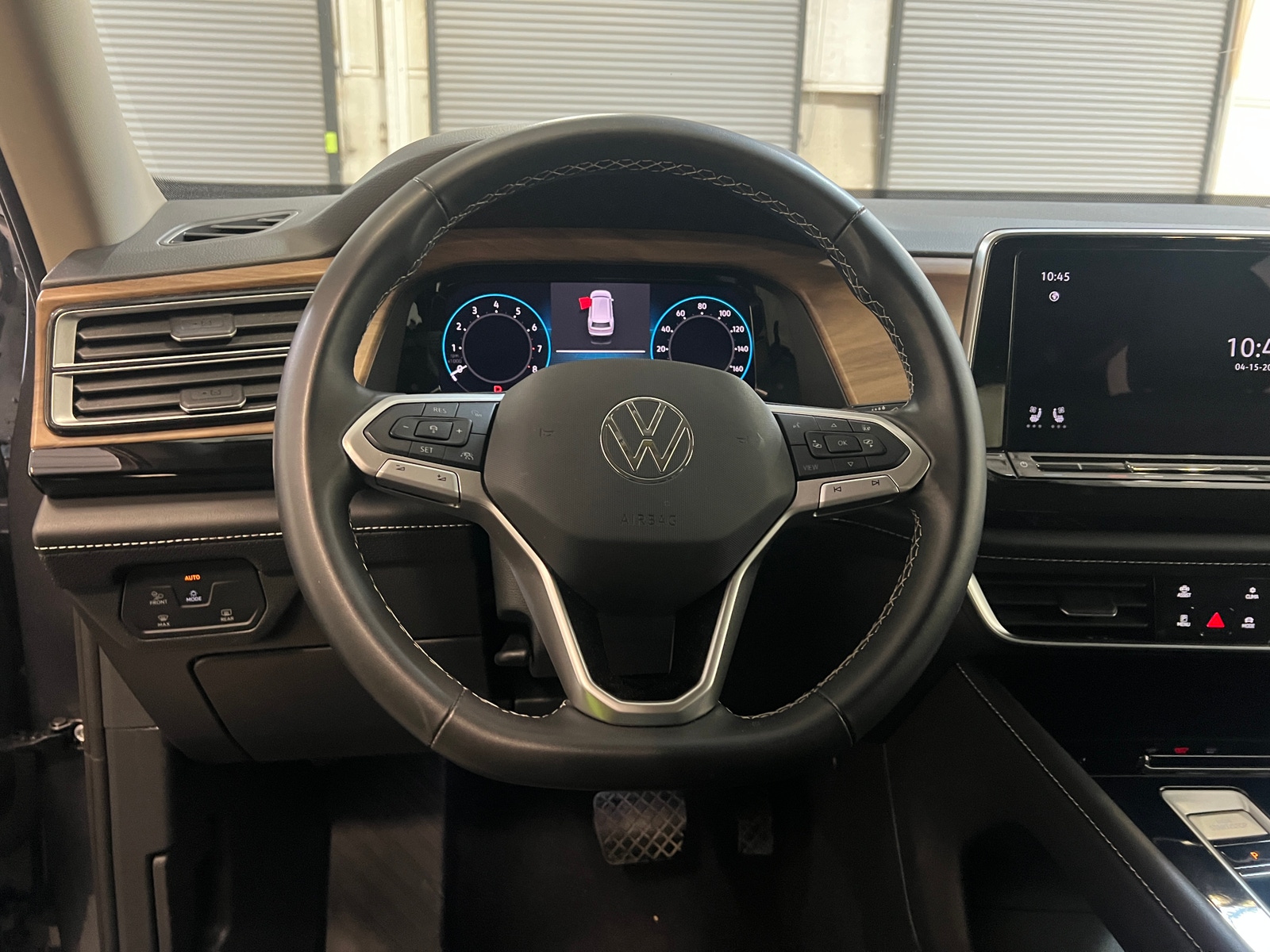 Thumbnail: 2025 Volkswagen Atlas - 4