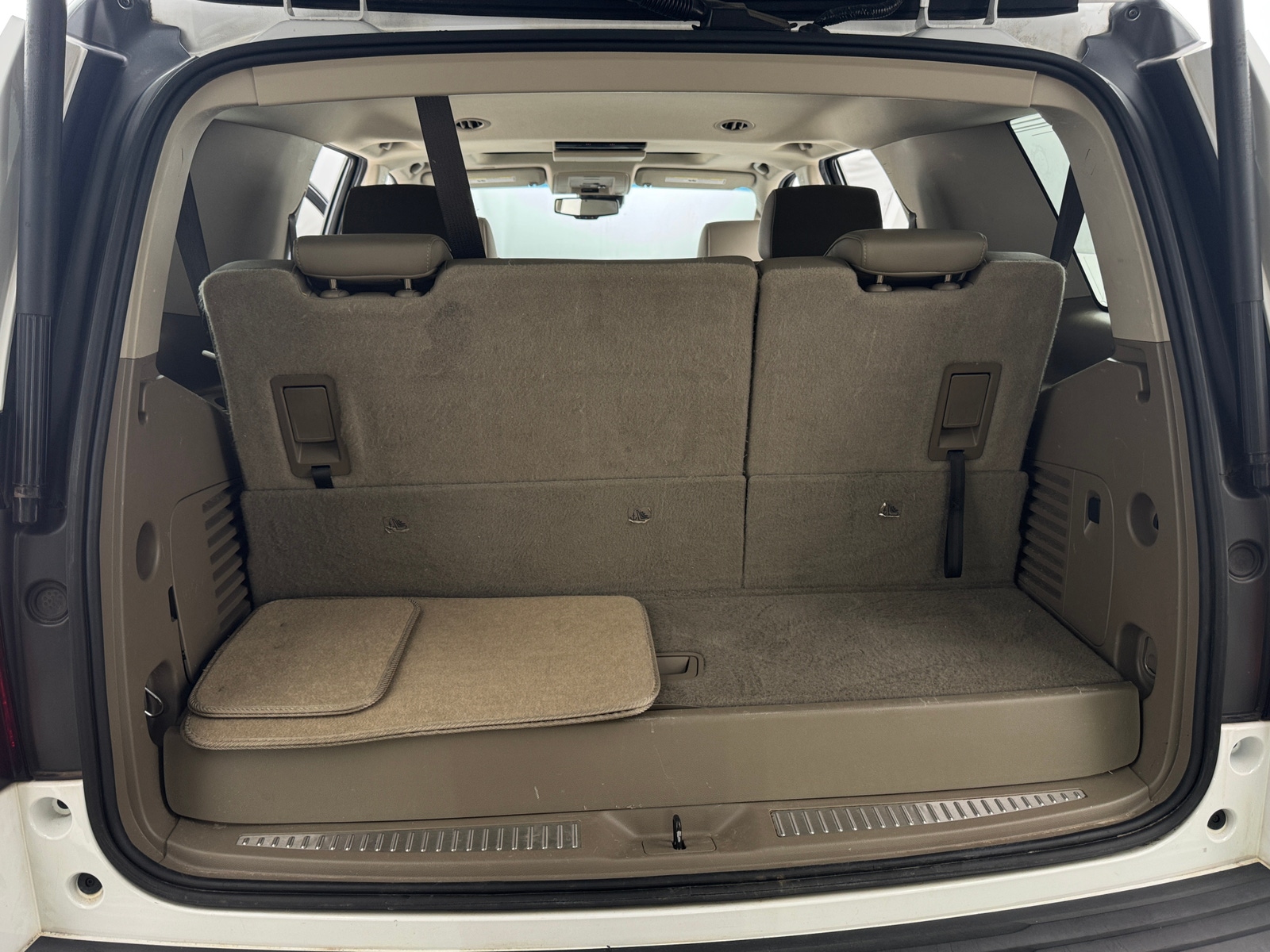 Thumbnail: 2018 Chevrolet Tahoe - 6