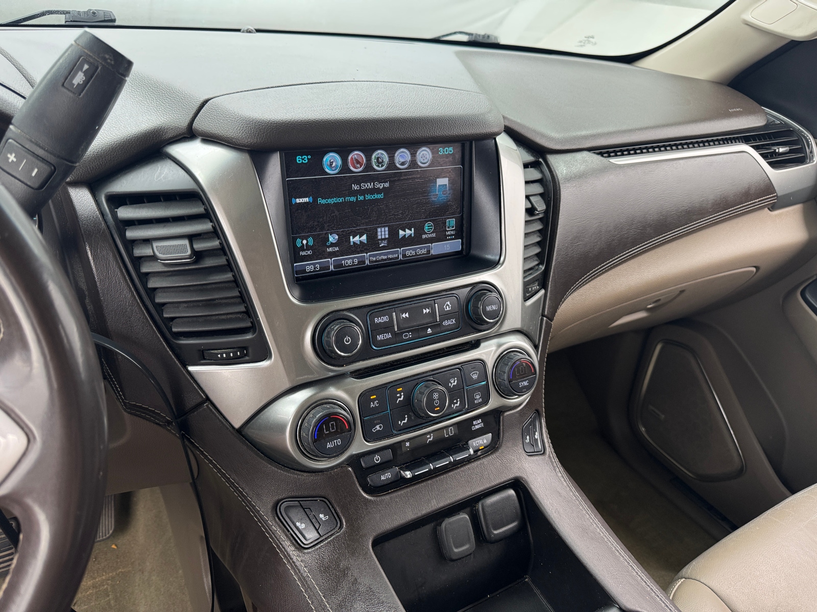 Thumbnail: 2018 Chevrolet Tahoe - 3