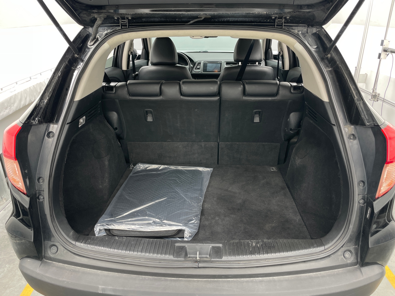 Thumbnail: 2016 Honda HR-V - 6