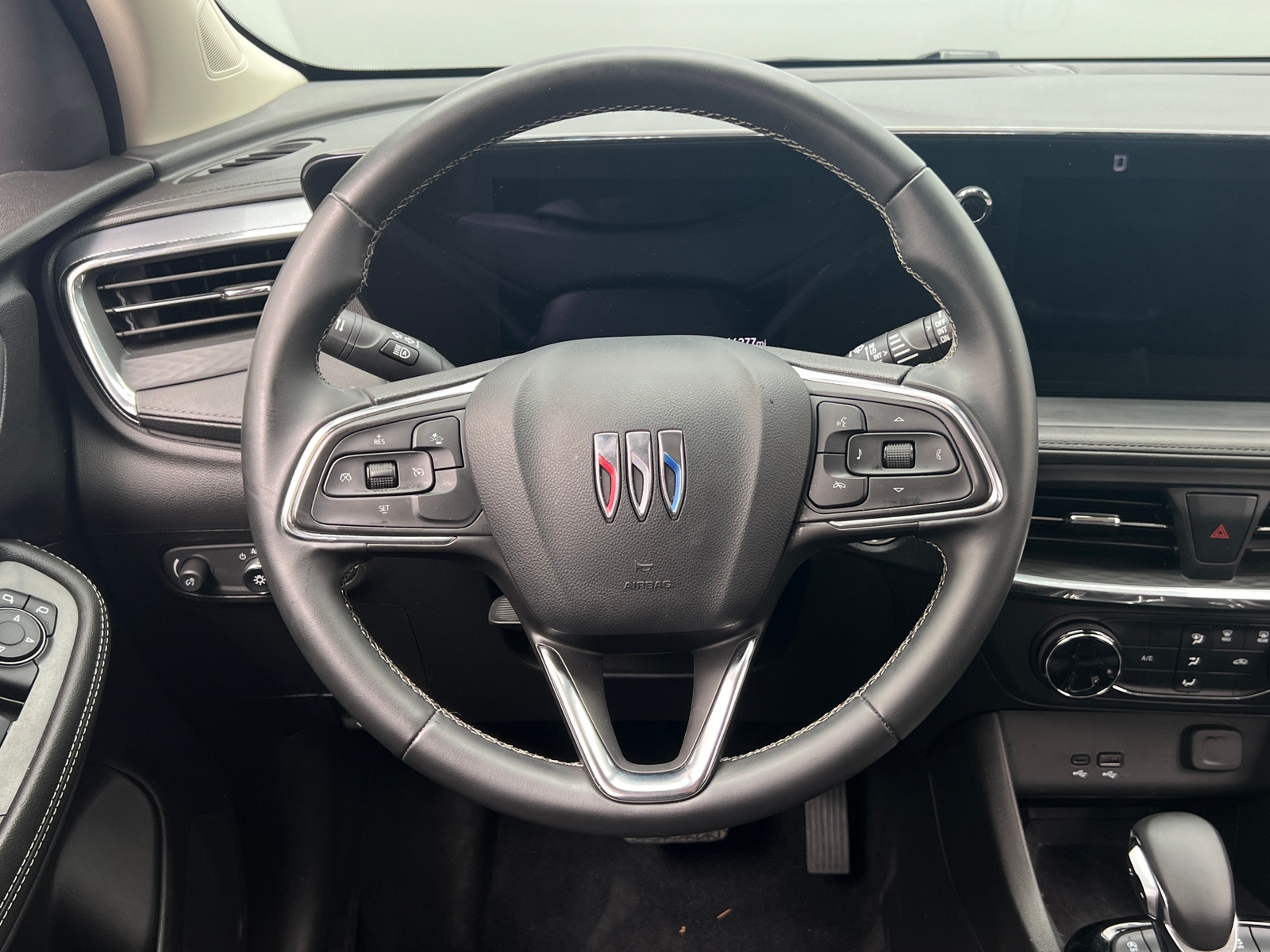 Thumbnail: 2025 Buick Encore GX - 4