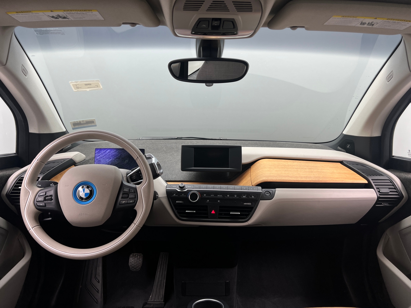 Thumbnail: 2017 BMW i3 - 3