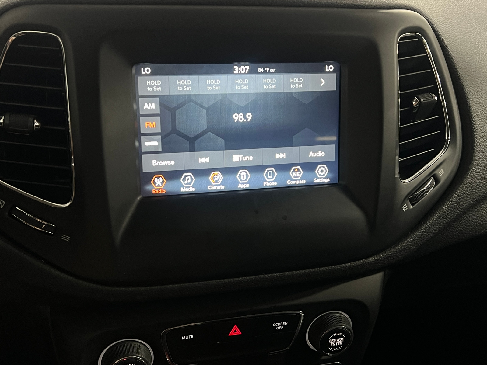 Thumbnail: 2019 Jeep Compass - 4