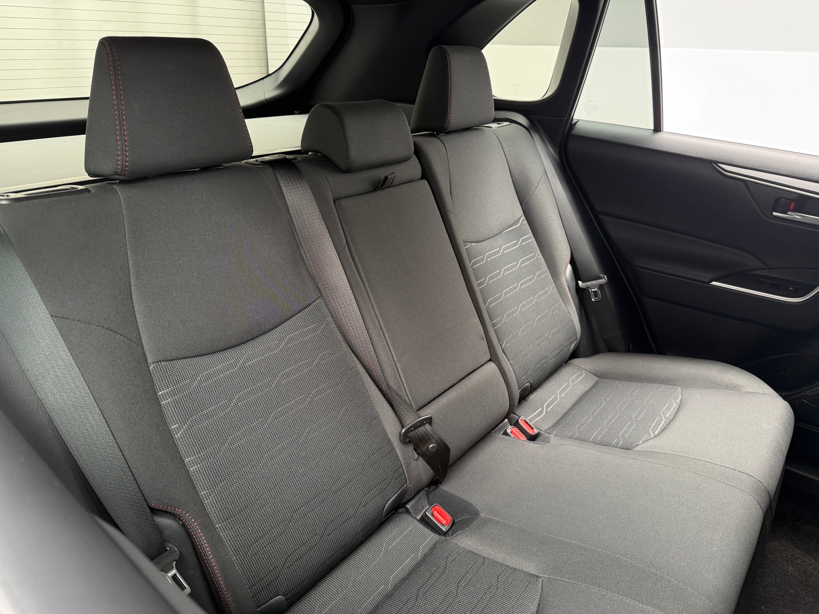 Thumbnail: 2022 Toyota RAV4 - 6