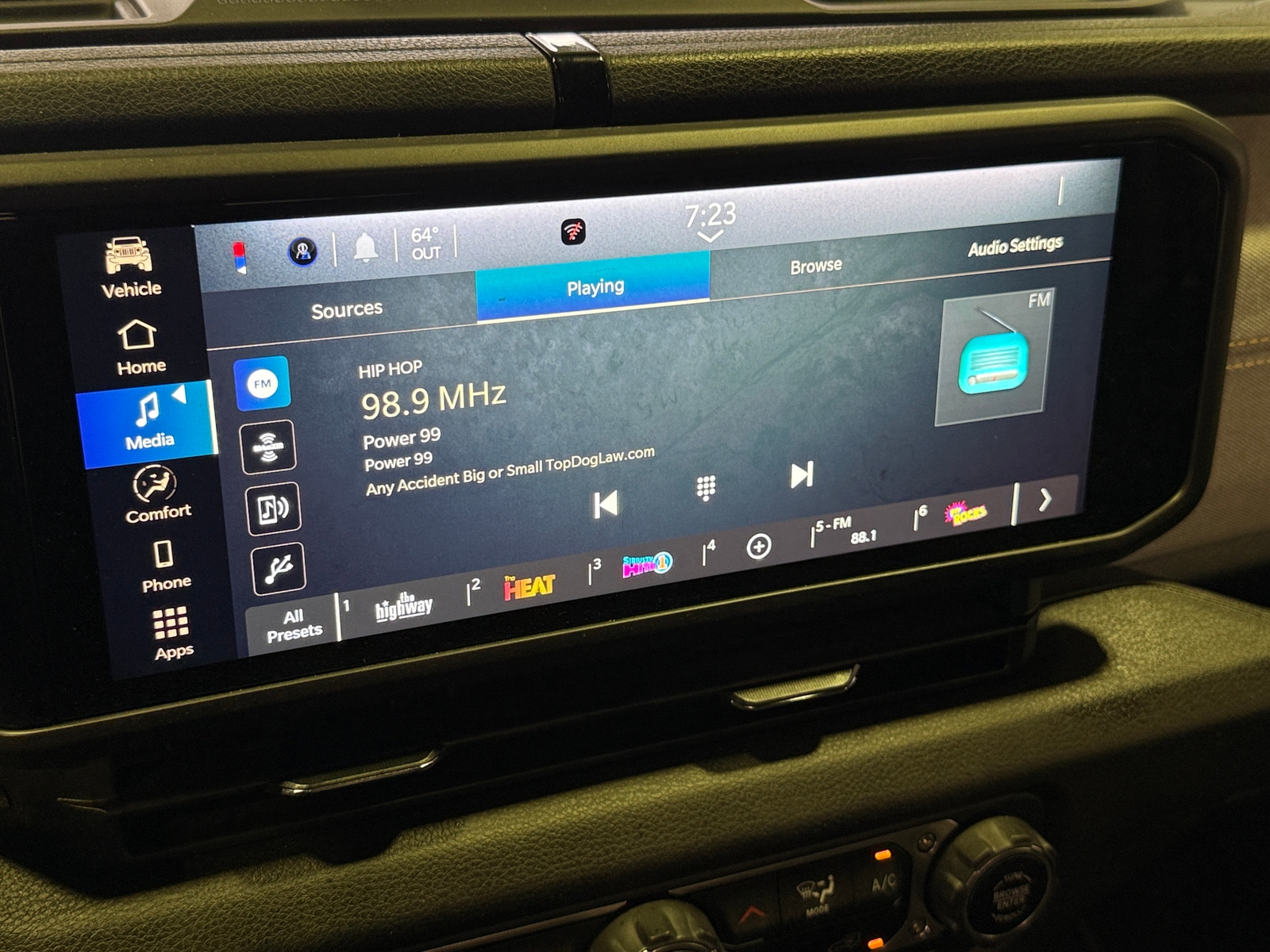 Thumbnail: 2024 Jeep Gladiator - 4