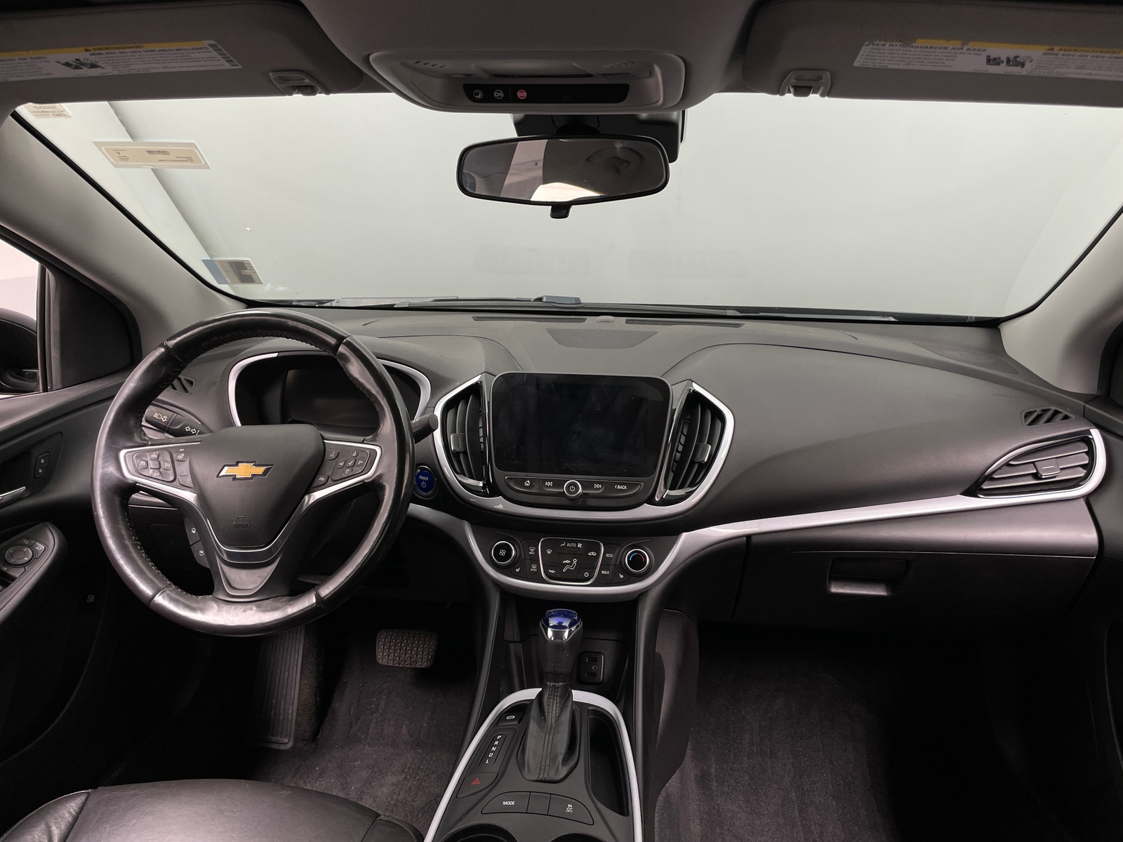 Thumbnail: 2018 Chevrolet Volt - 2