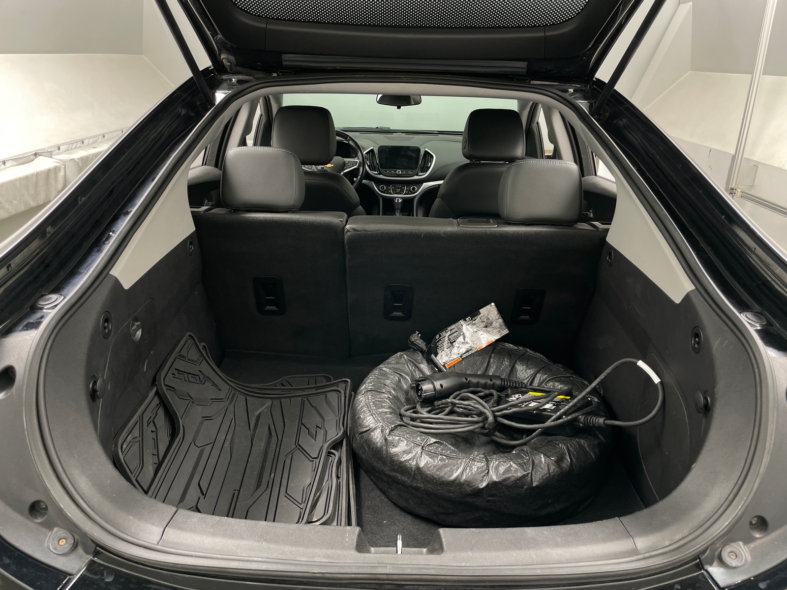 Thumbnail: 2018 Chevrolet Volt - 6