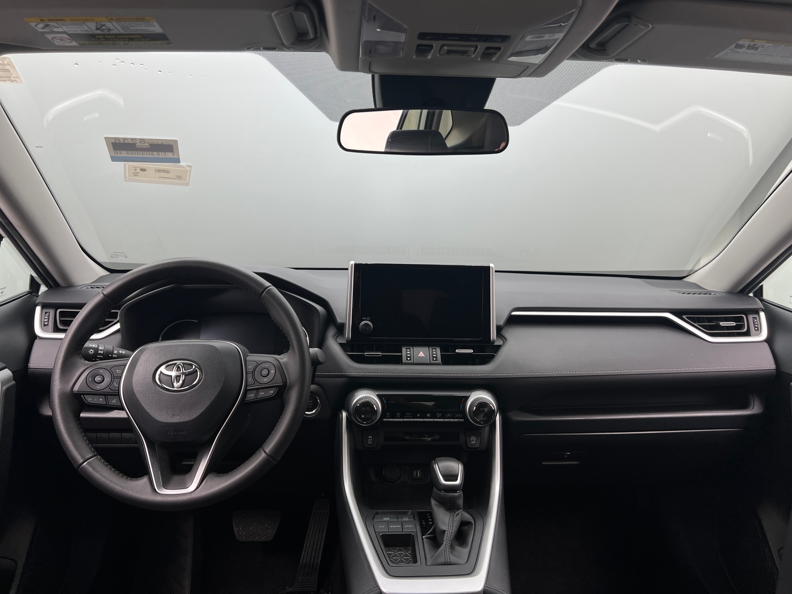 Thumbnail: 2025 Toyota RAV4 - 2