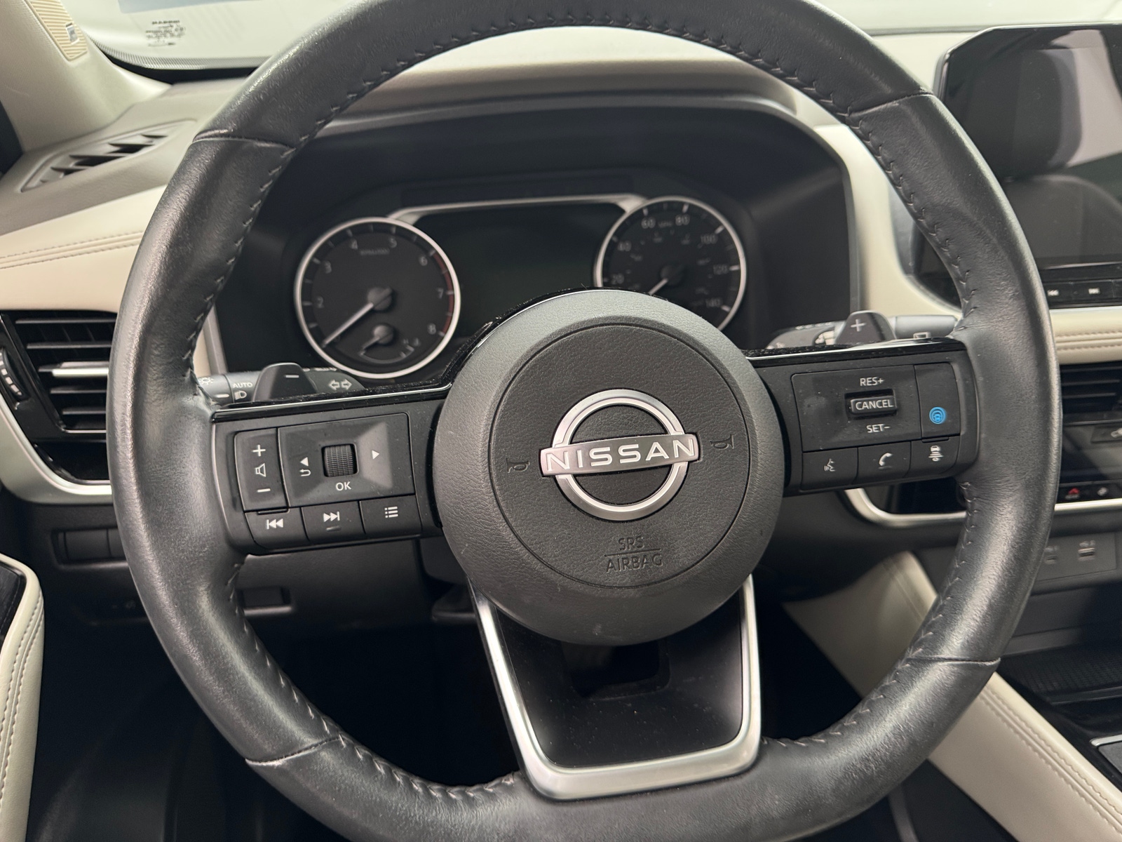 Thumbnail: 2023 Nissan Rogue - 4