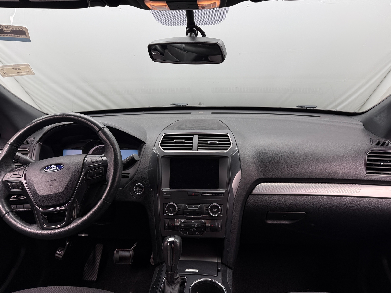 Thumbnail: 2019 Ford Explorer - 3
