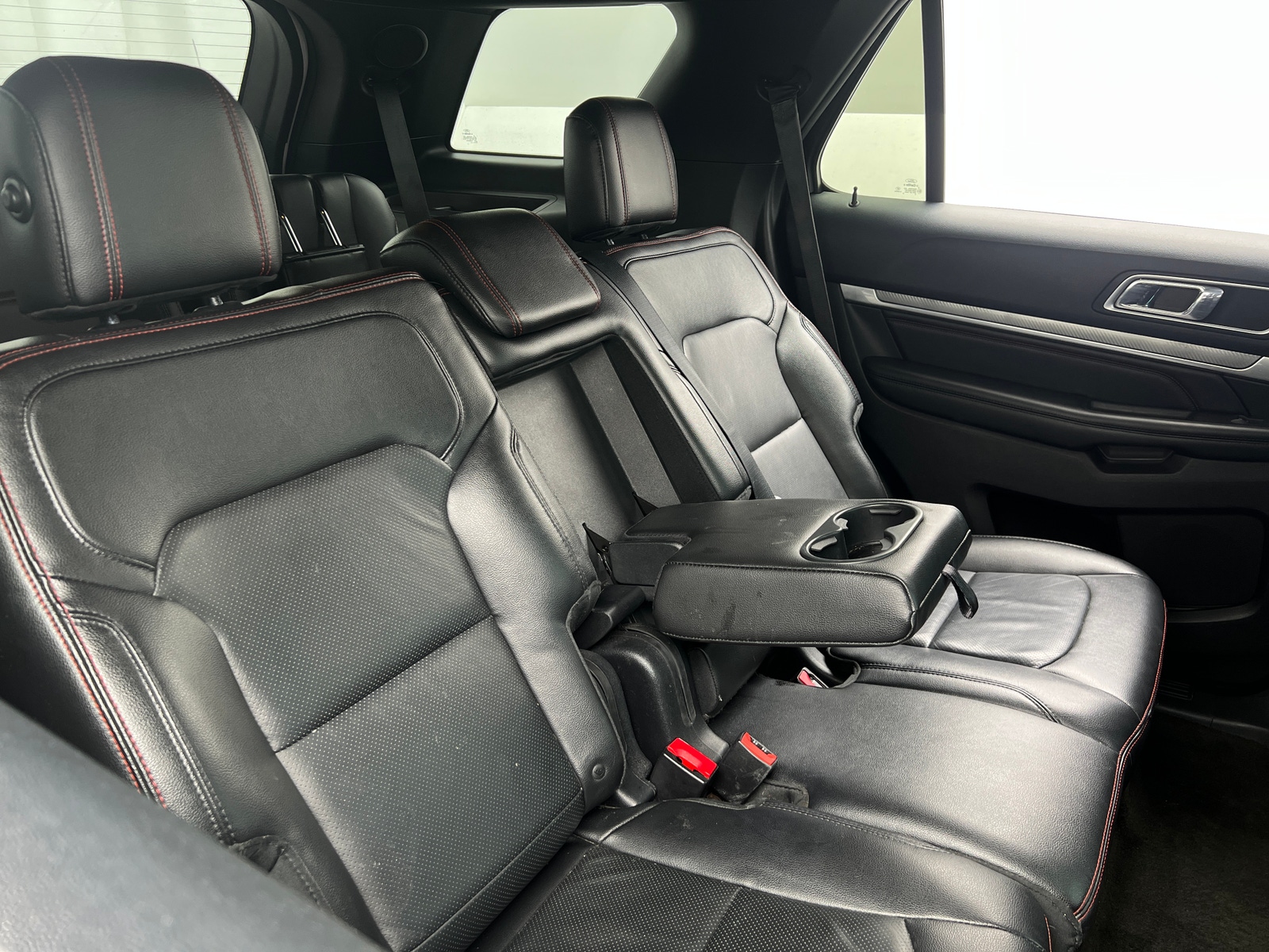 Thumbnail: 2016 Ford Explorer - 5