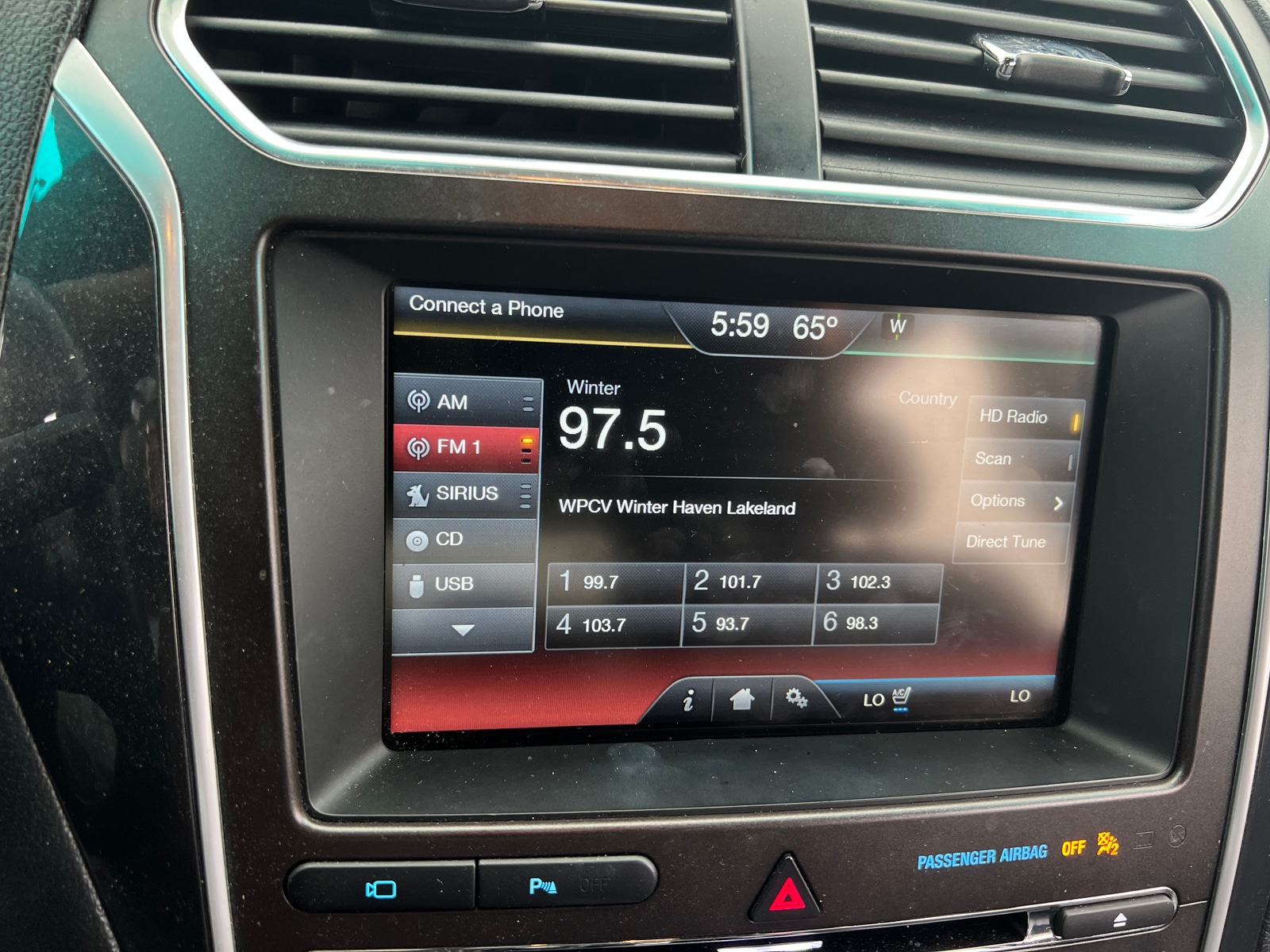 Thumbnail: 2016 Ford Explorer - 3