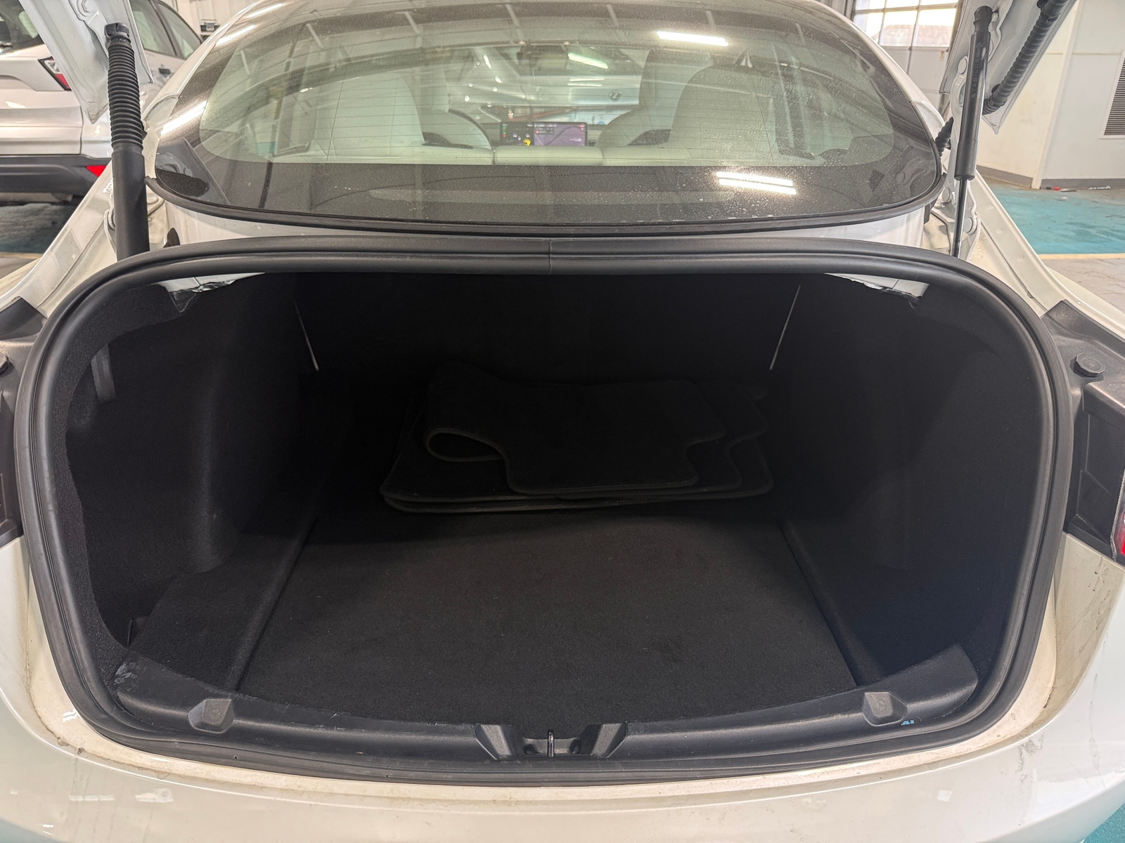 Thumbnail: 2021 Tesla Model 3 - 6