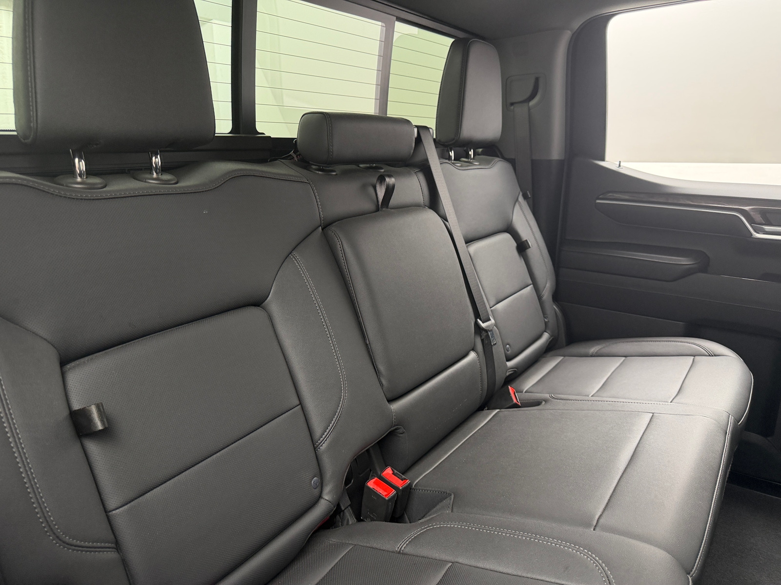 Thumbnail: 2025 Chevrolet Silverado 1500 - 5
