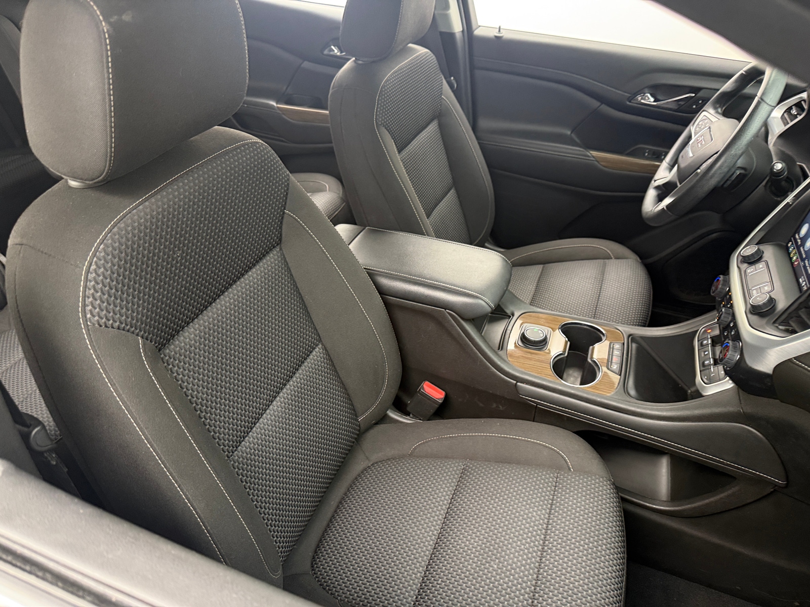 Thumbnail: 2023 GMC Acadia - 2