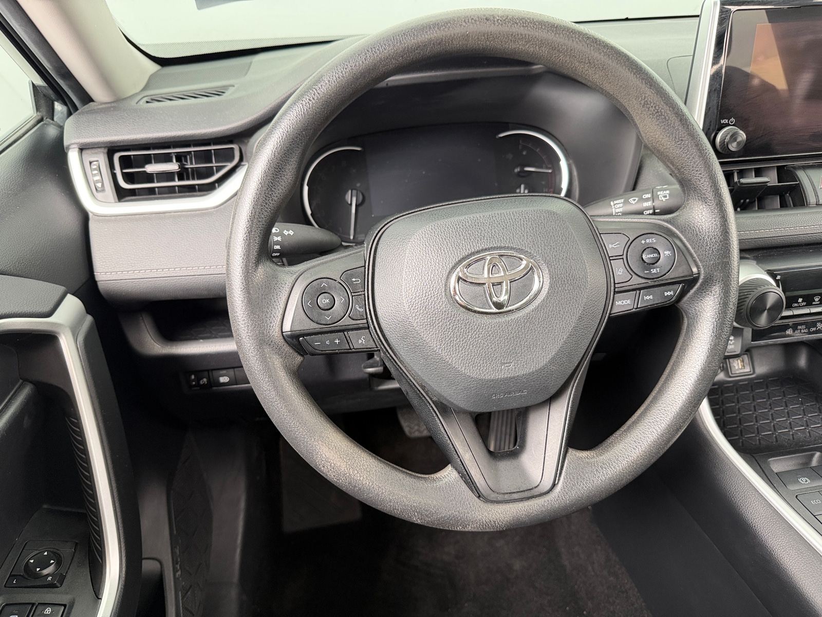 Thumbnail: 2024 Toyota RAV4 - 5