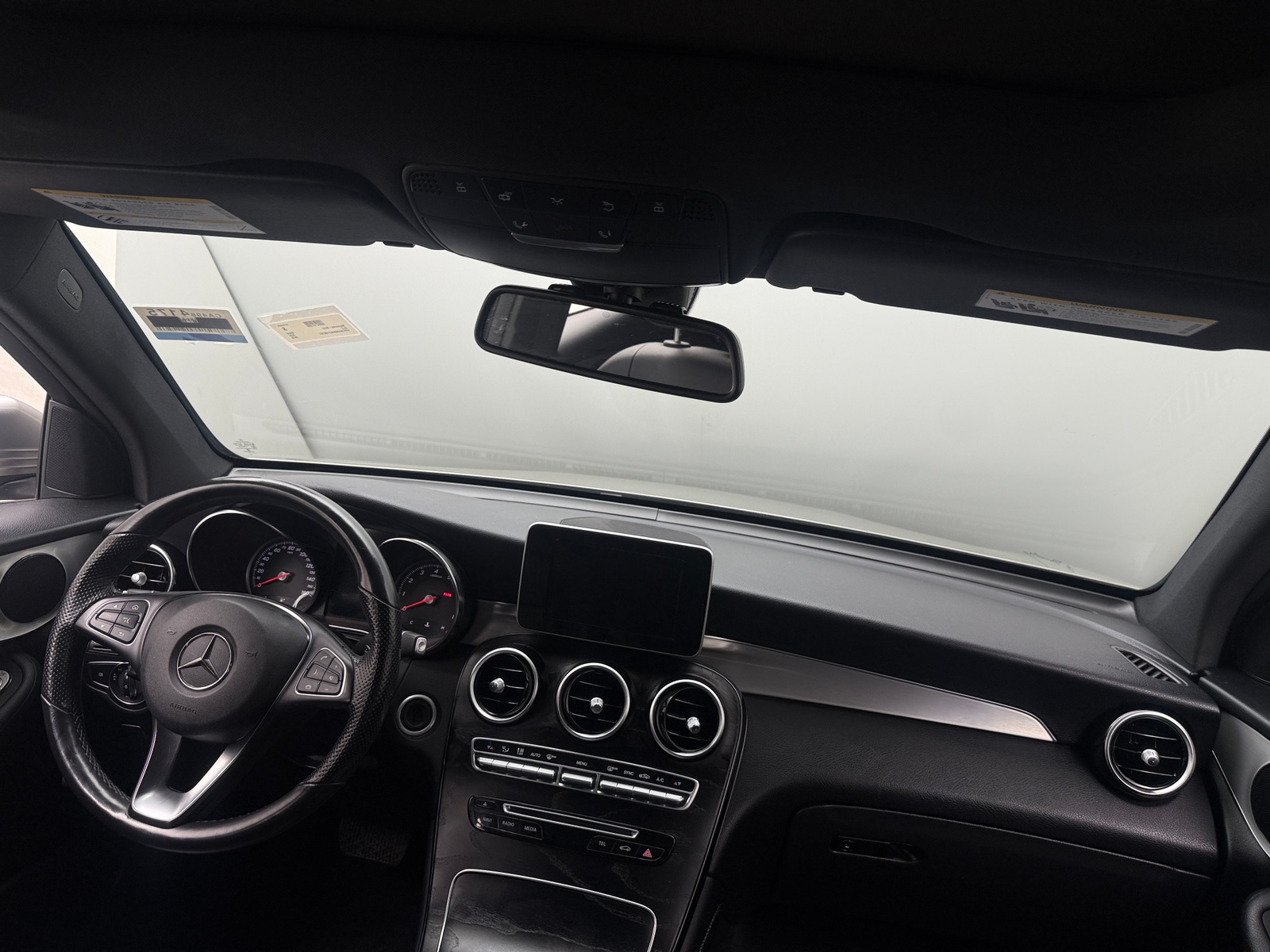 Thumbnail: 2019 Mercedes-Benz GLC - 2